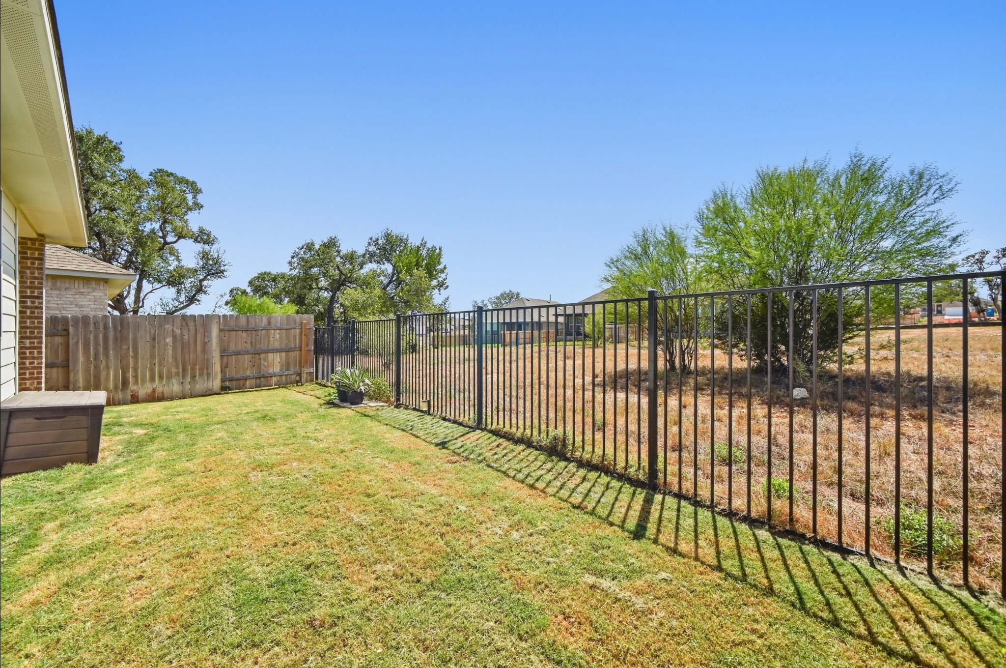 main property photo 31