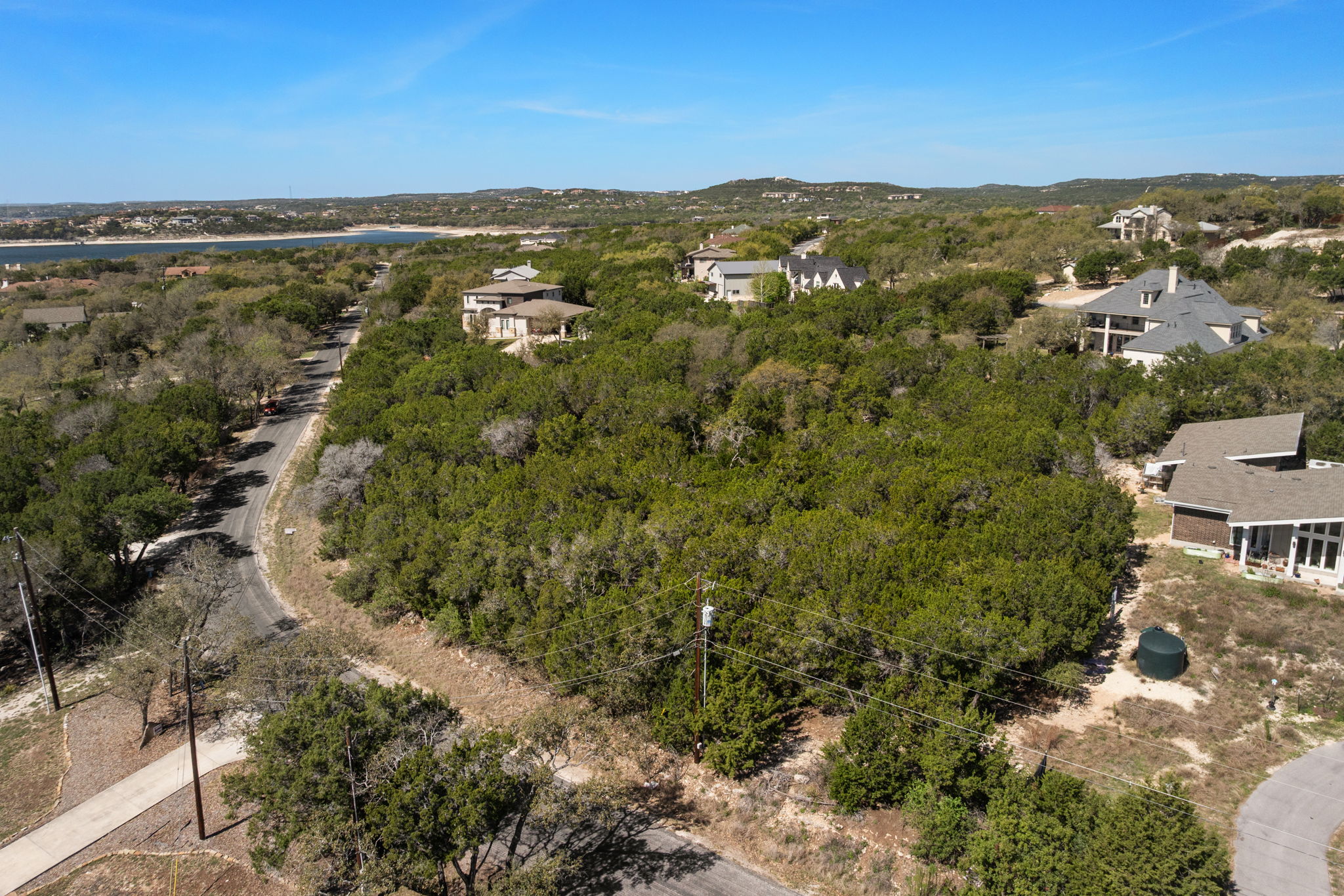main property photo 25