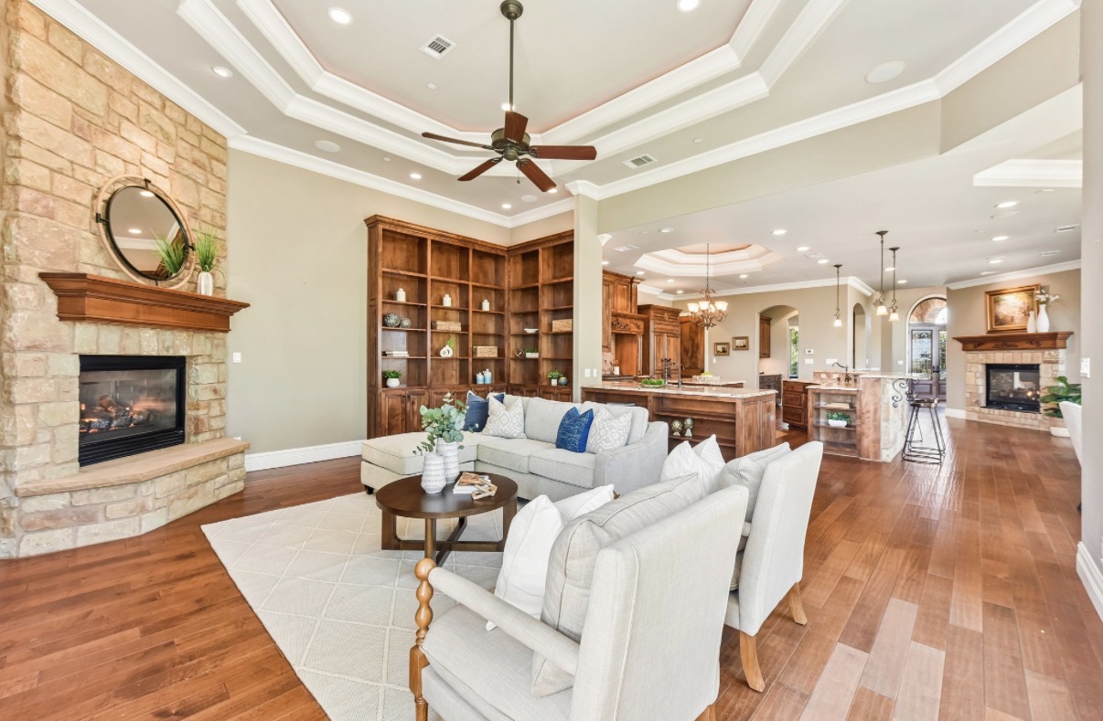 main property photo 24