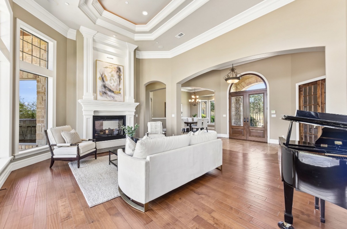main property photo 5