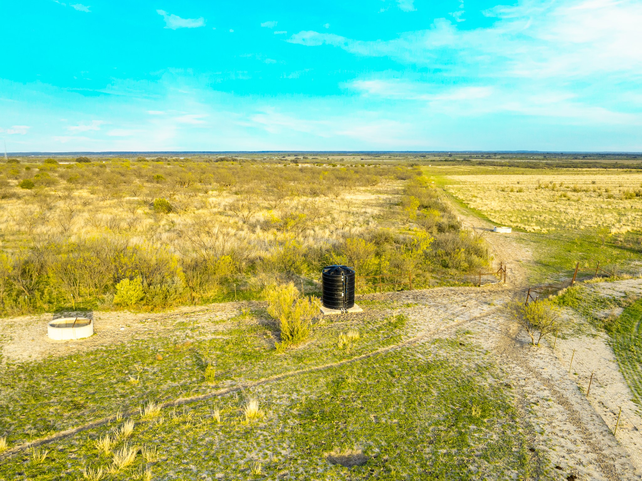 main property photo 32