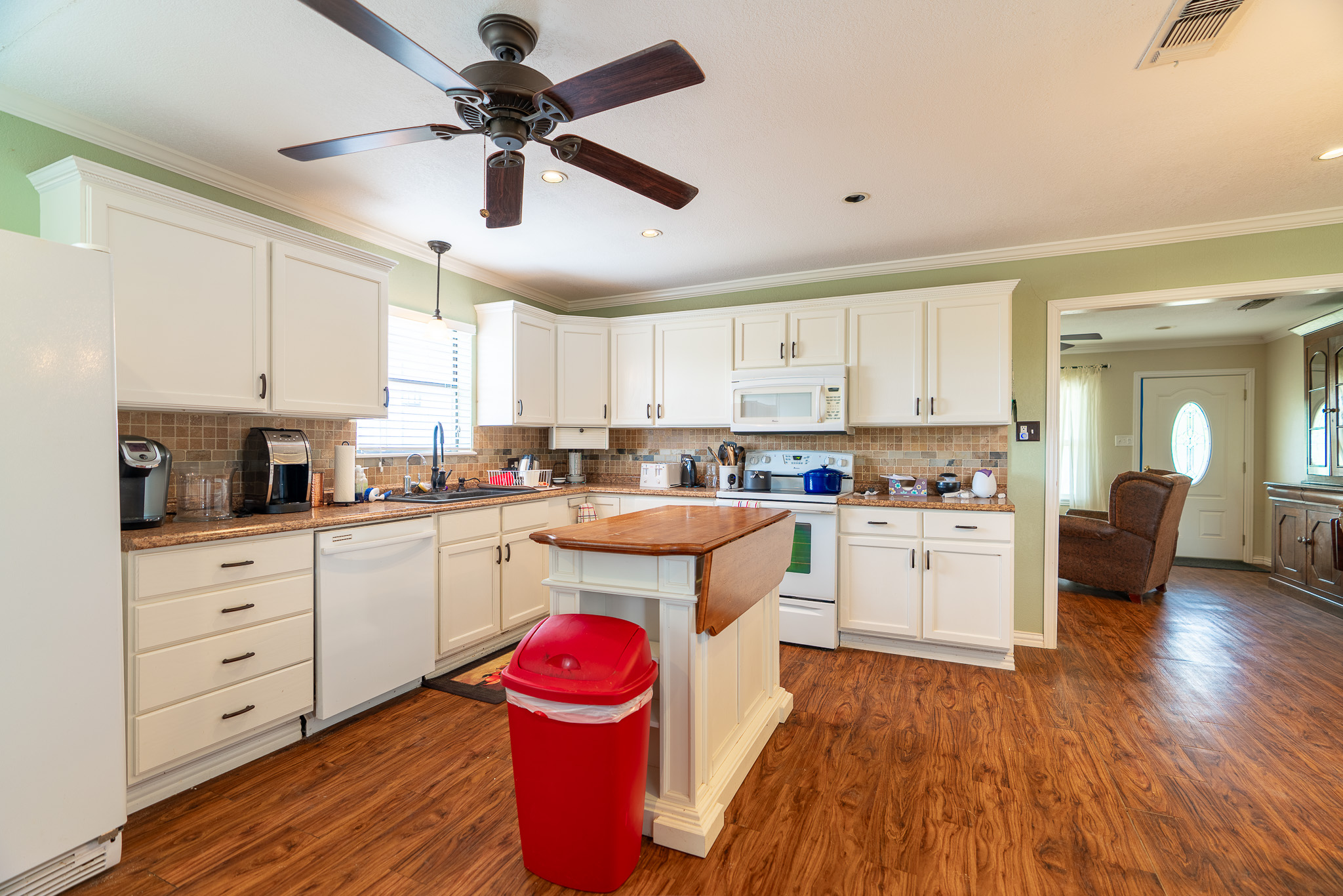 main property photo 4
