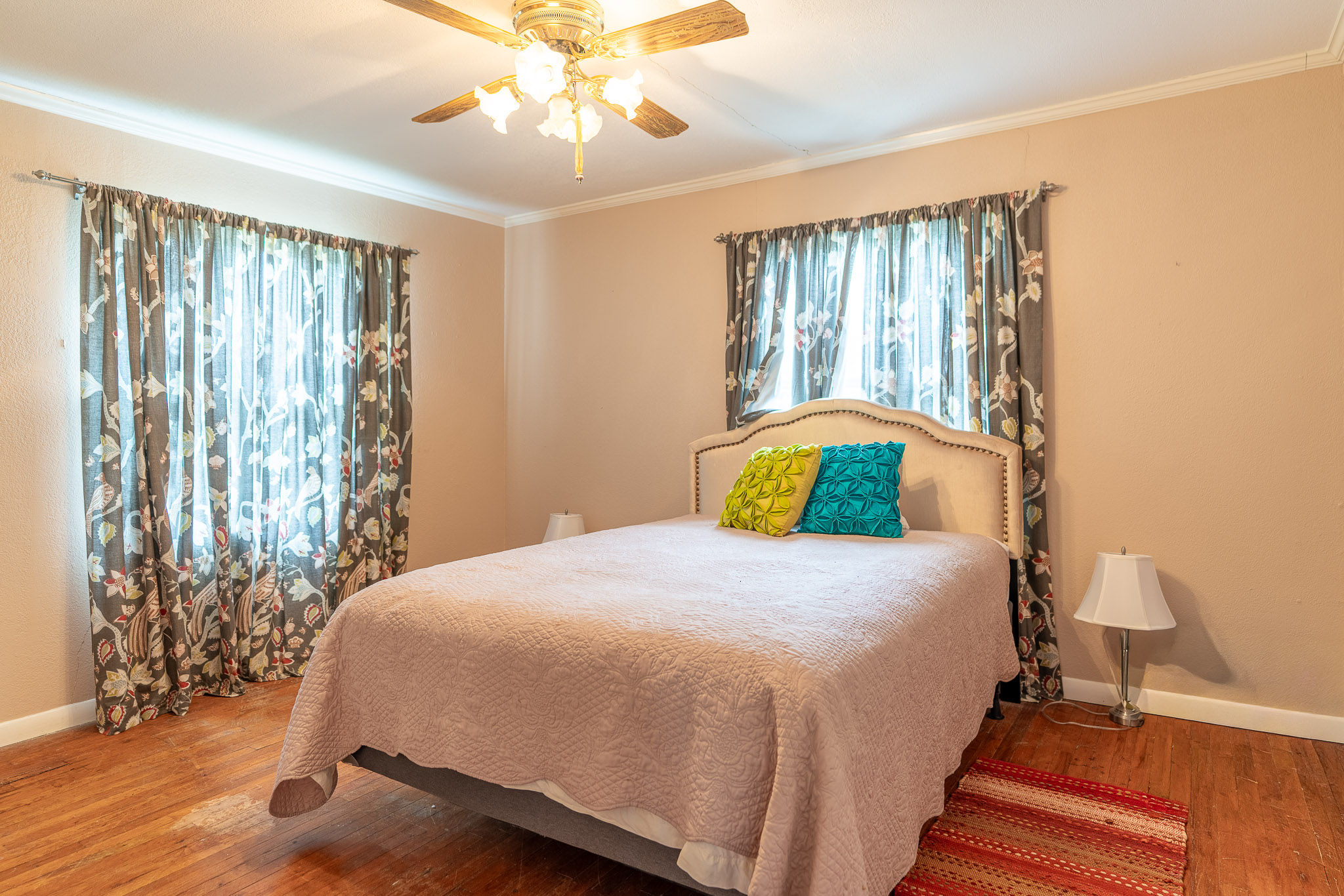 main property photo 6