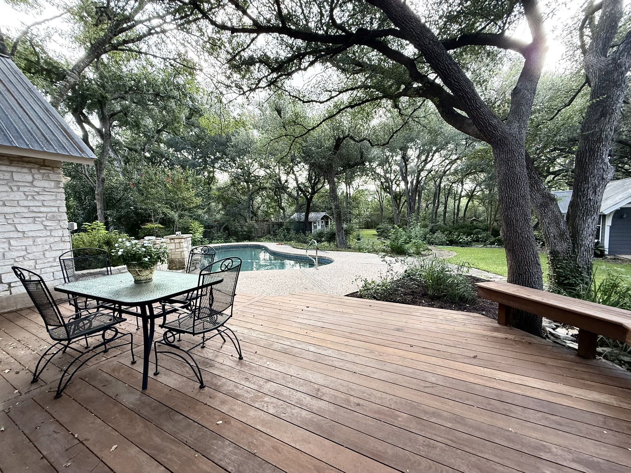 main property photo 16