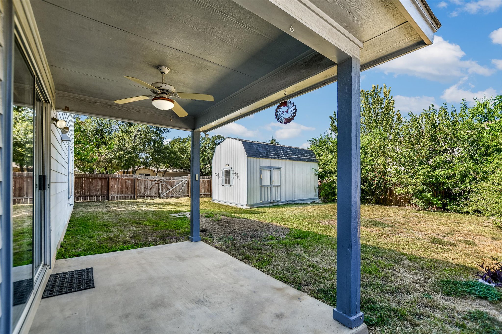 main property photo 23