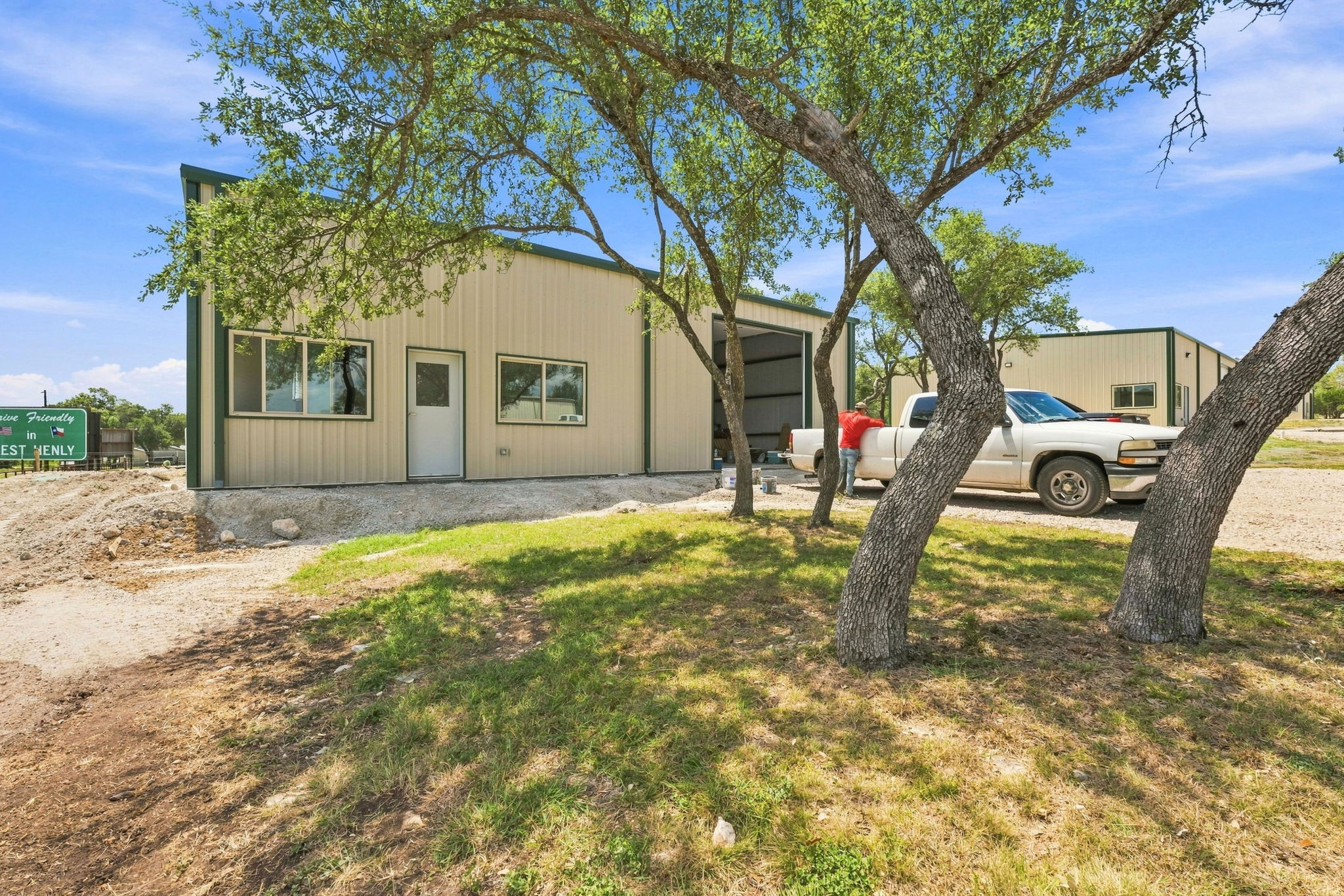 main property photo 14