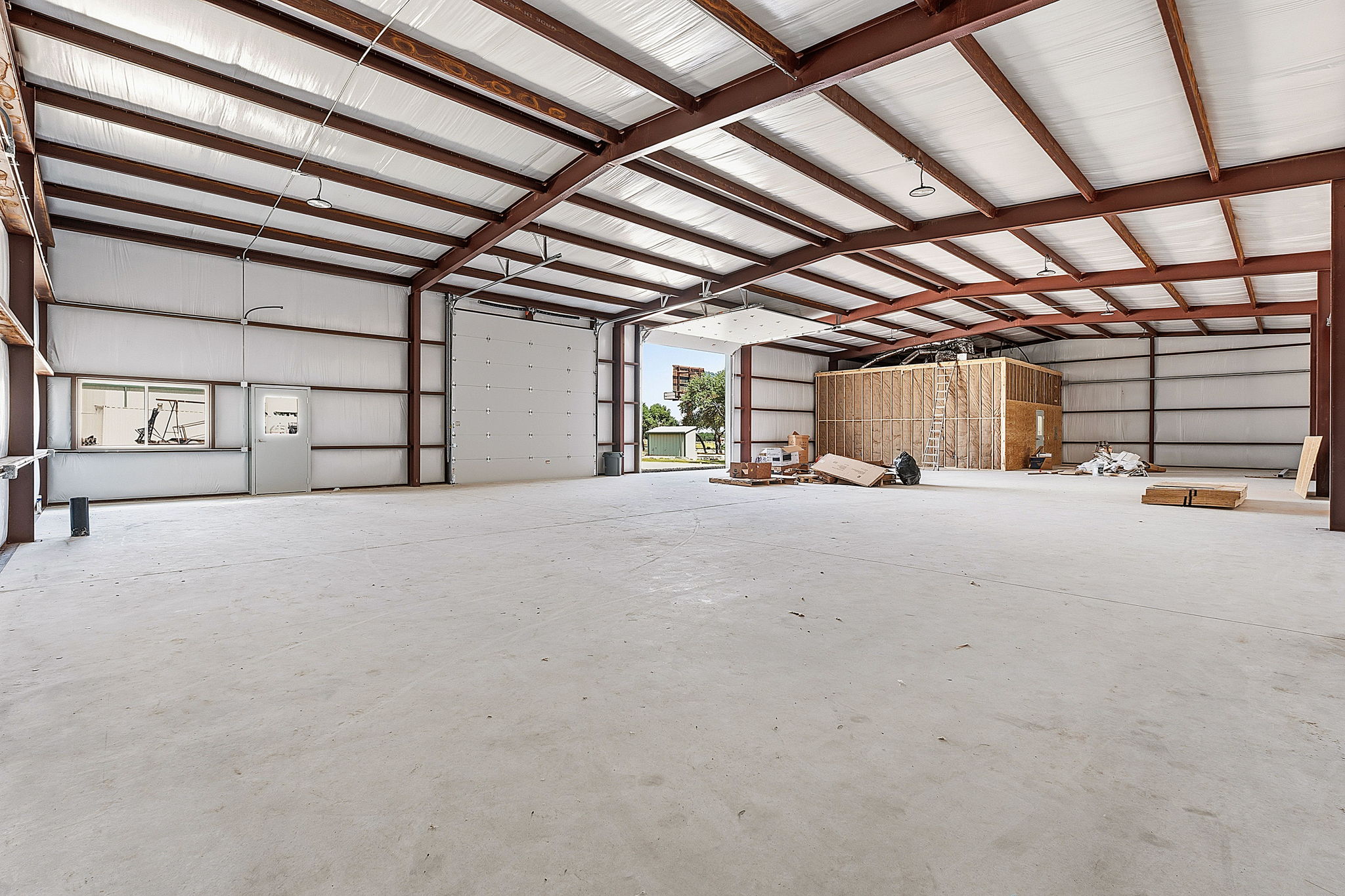 main property photo 26