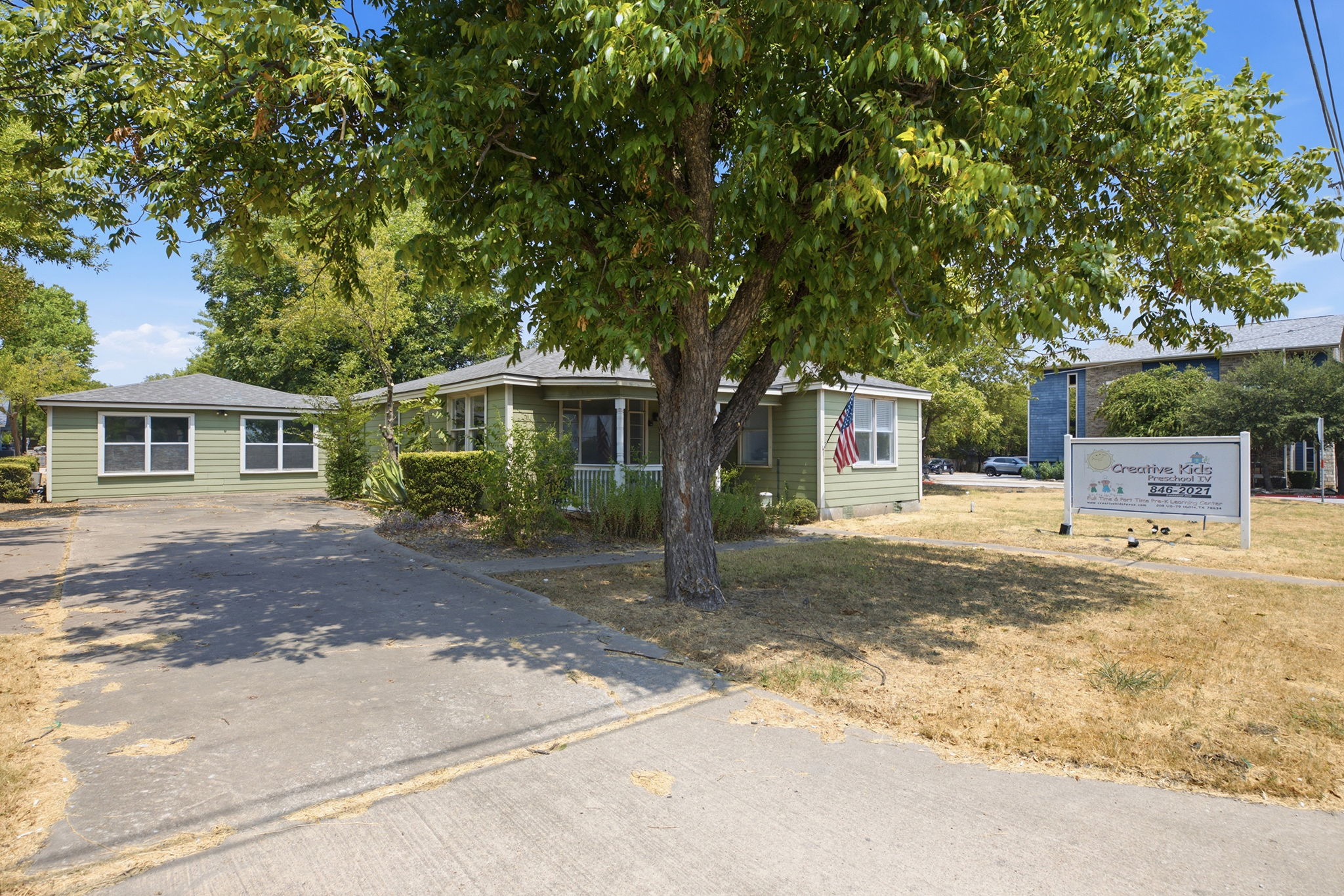 main property photo 33