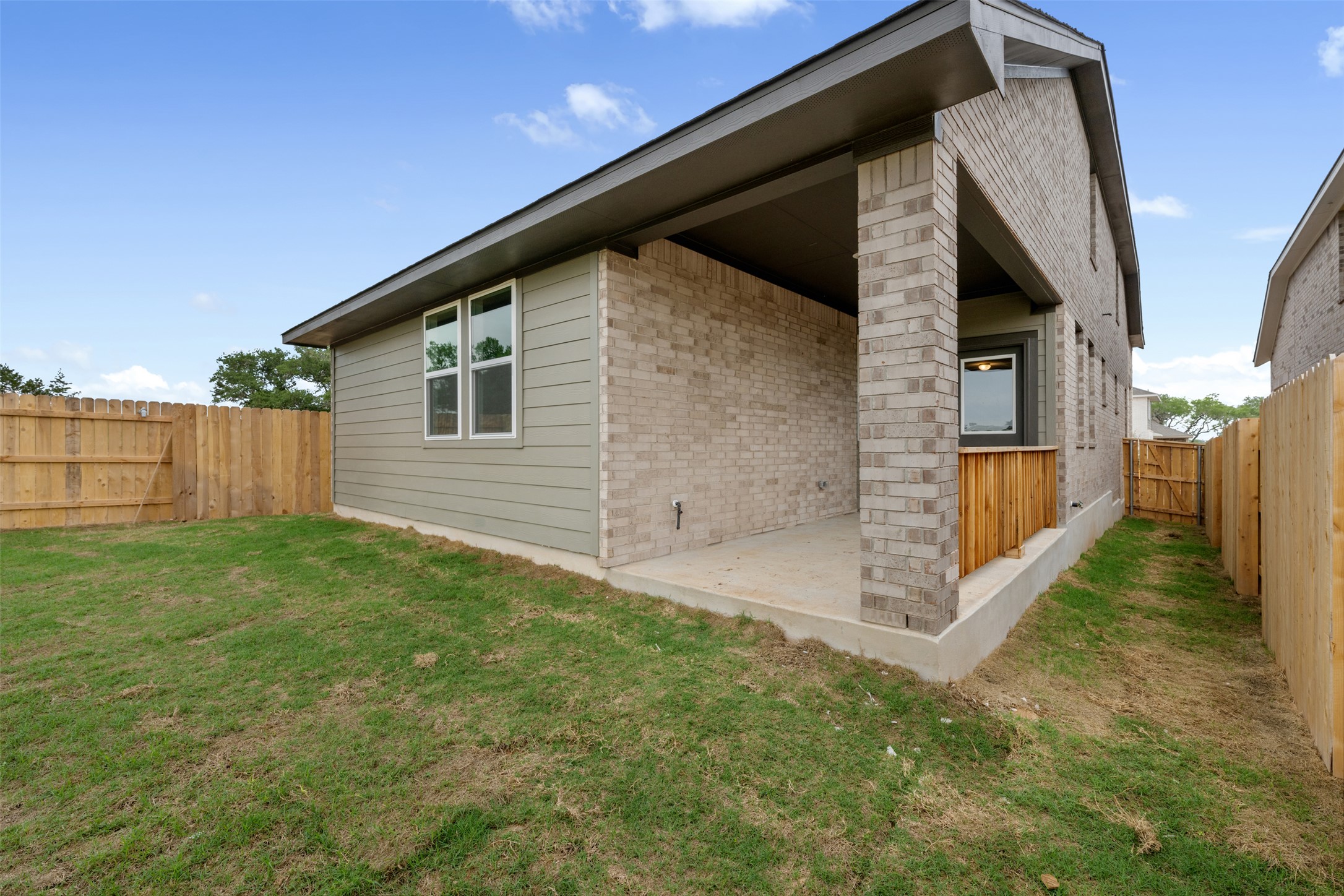 main property photo 37