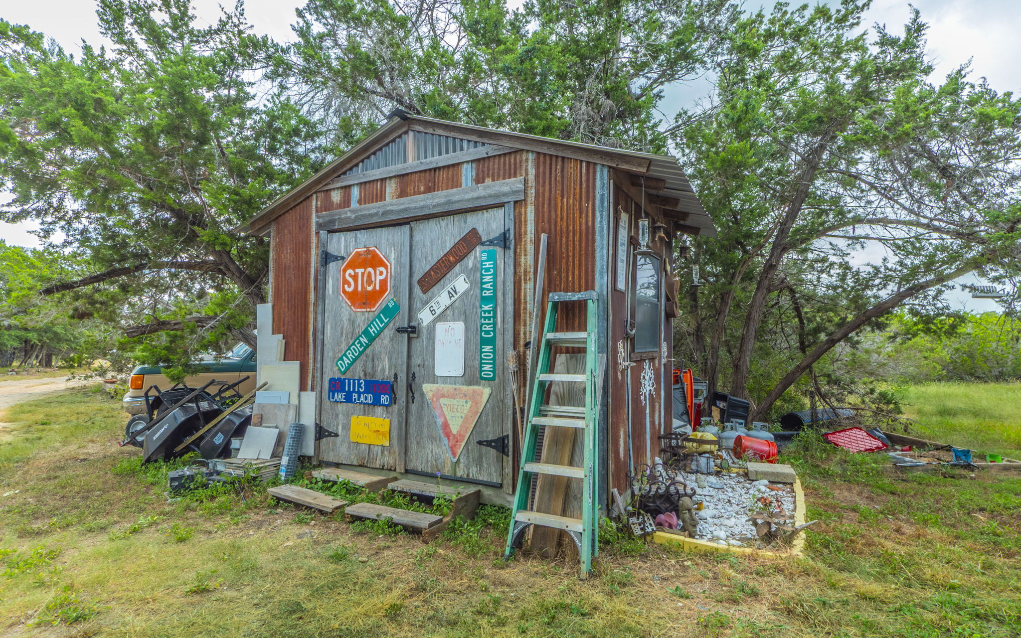 main property photo 17