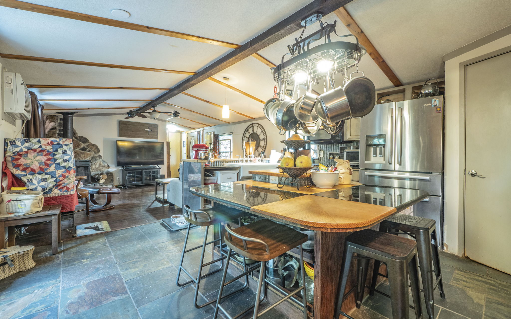 main property photo 5