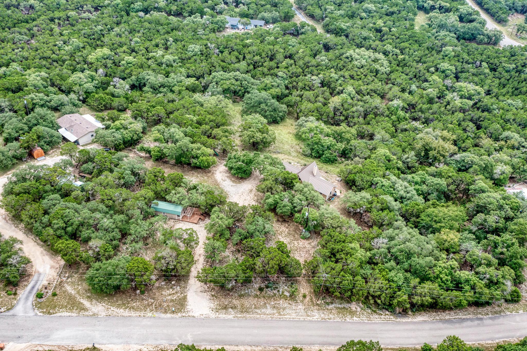 main property photo 32