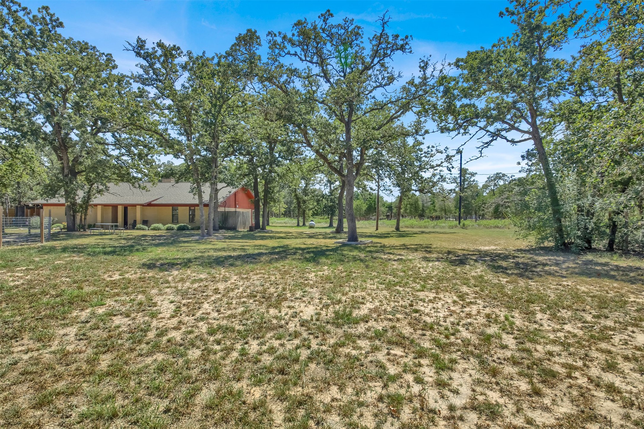 main property photo 27