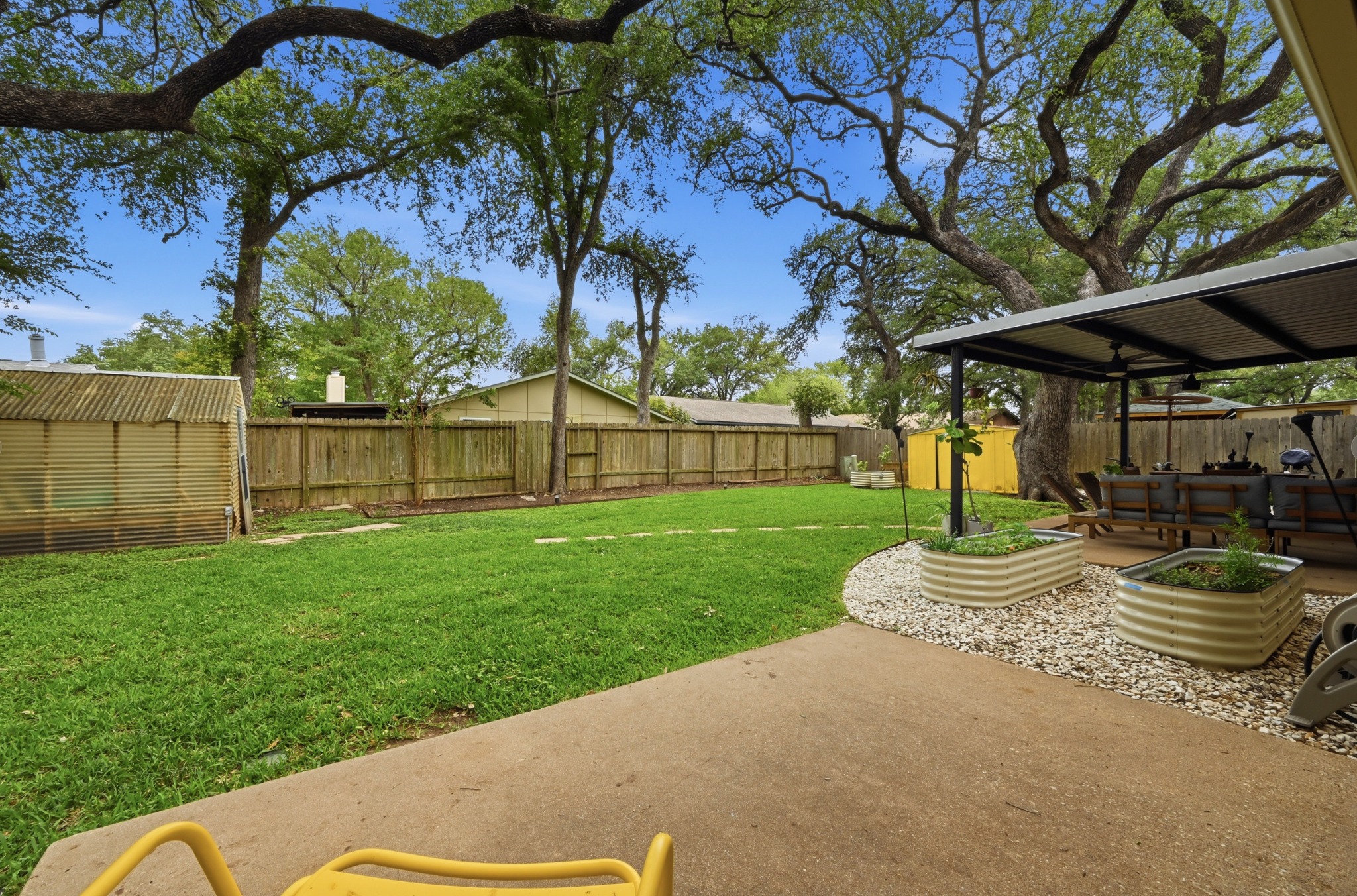 main property photo 21