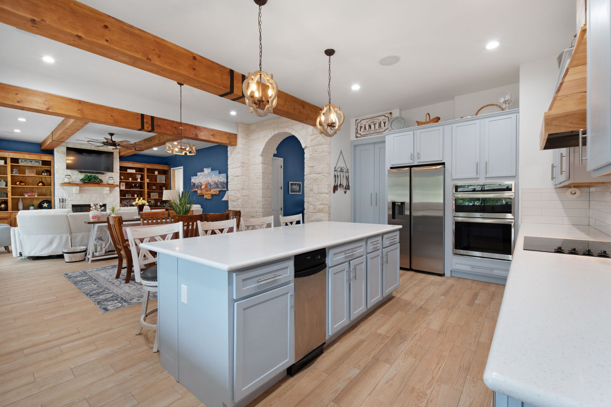 main property photo 12