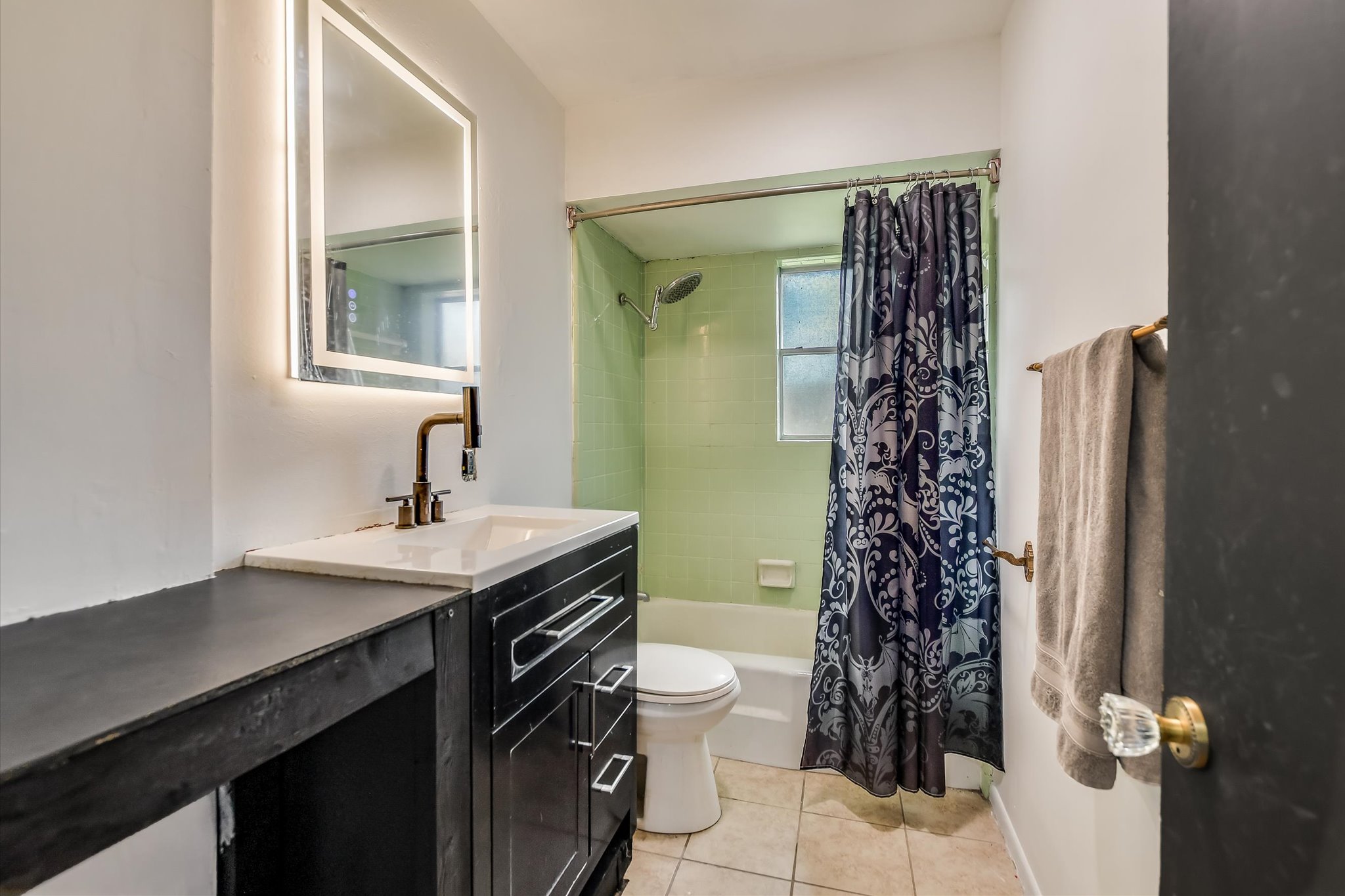 main property photo 12