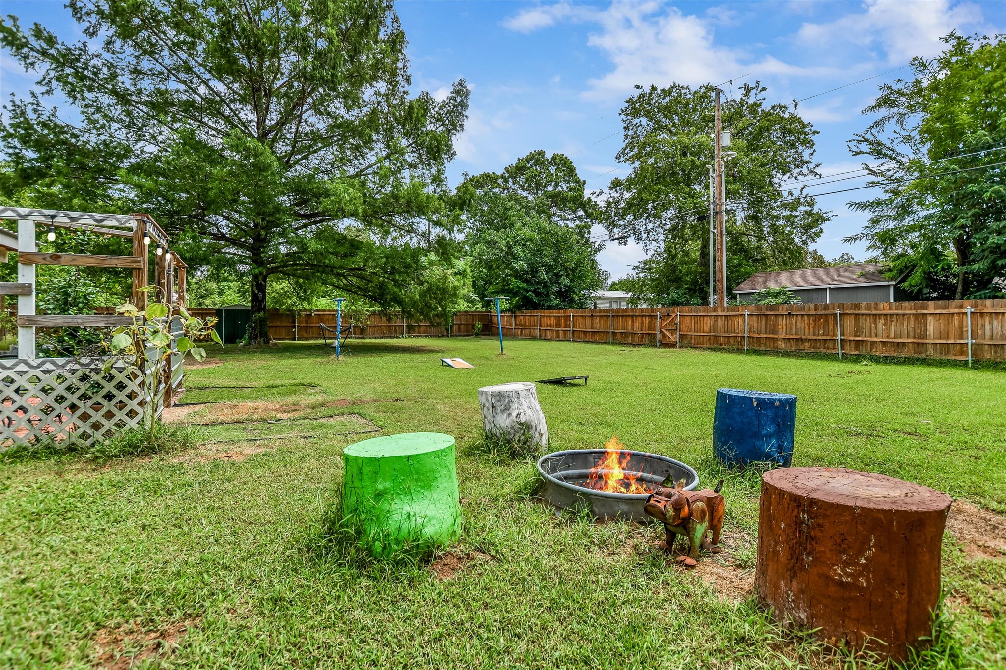 main property photo 14