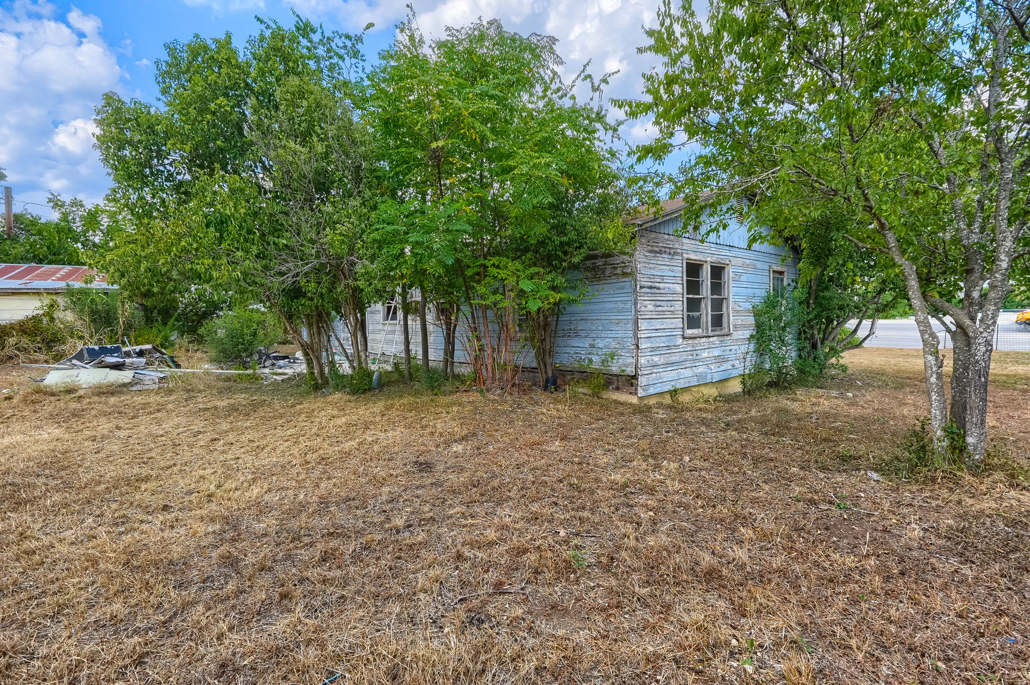 main property photo 2
