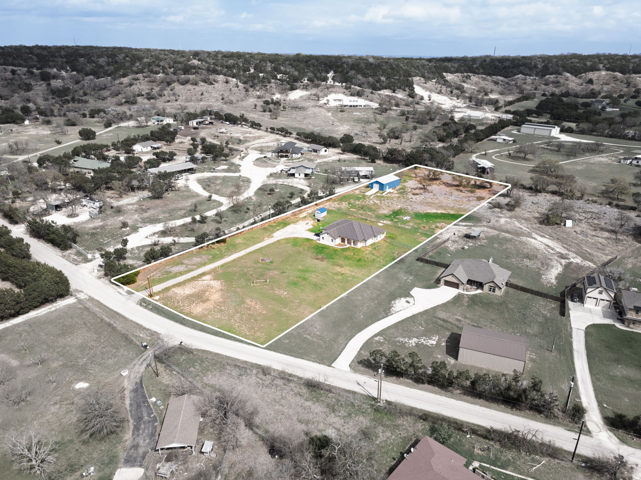 main property photo 27