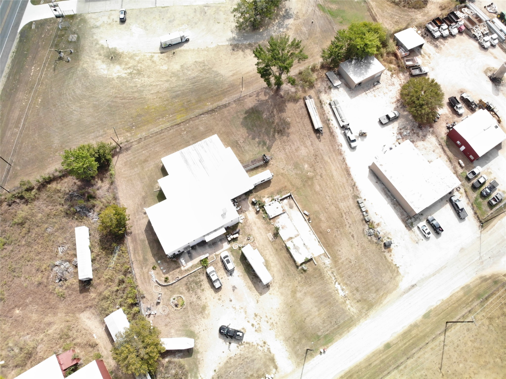 main property photo 29