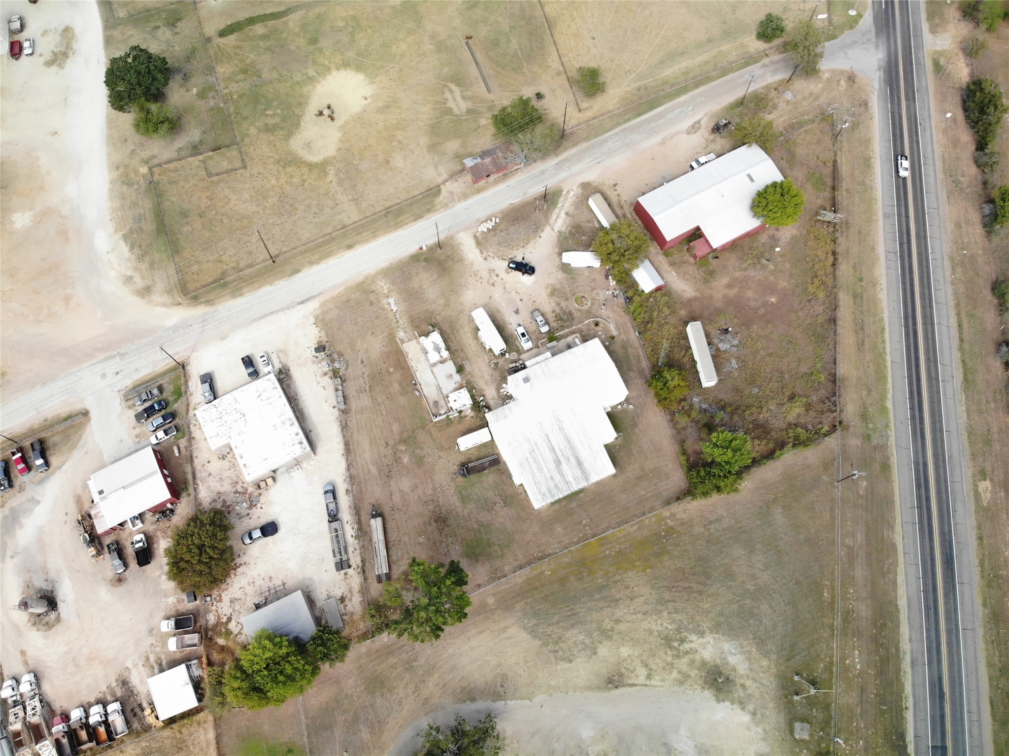 main property photo 35