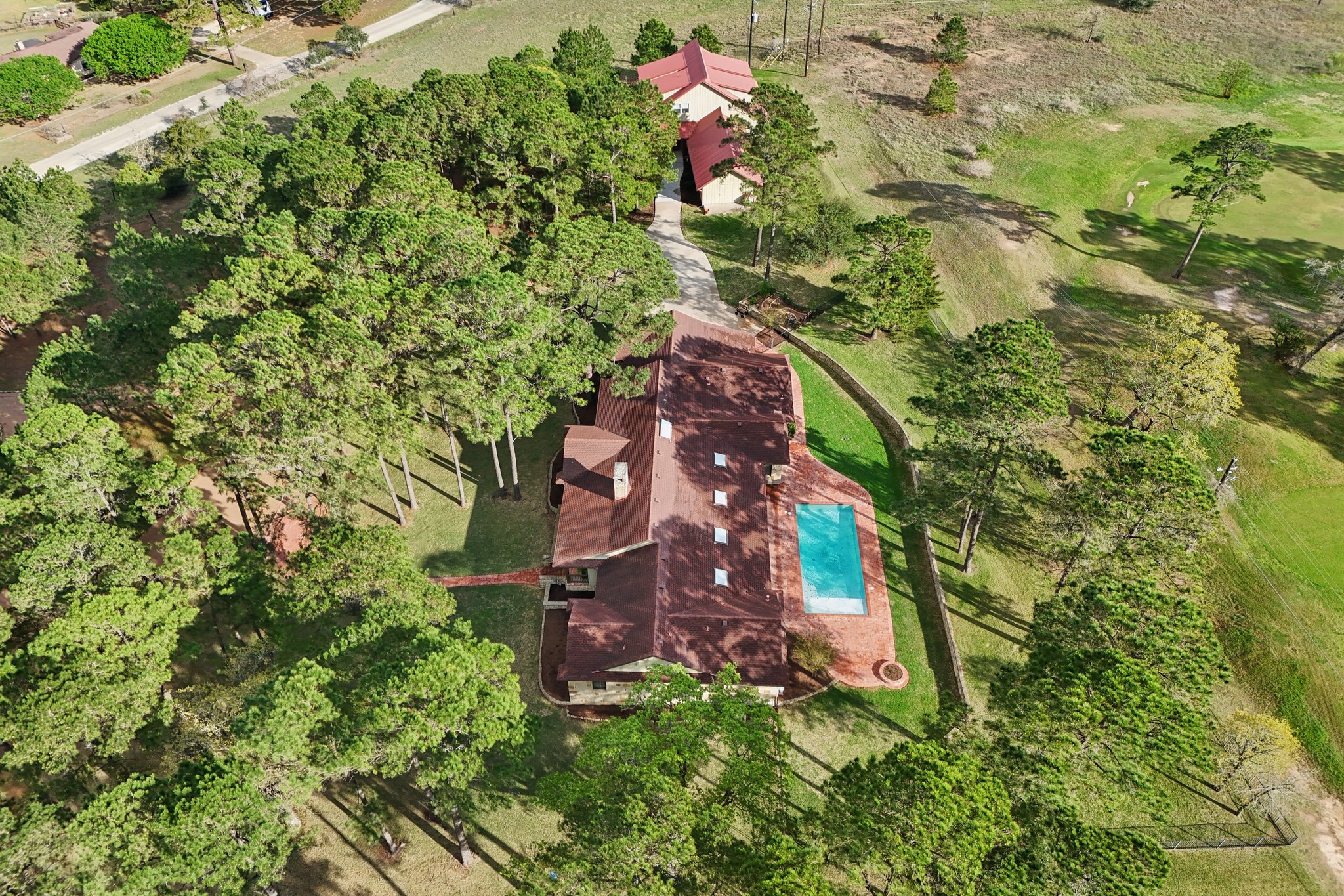 main property photo 6