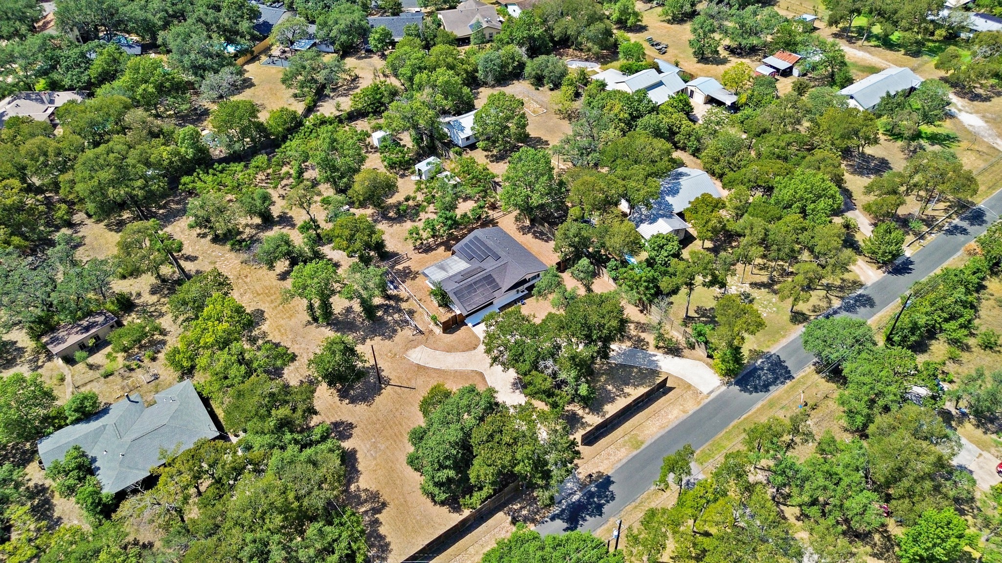 main property photo 31