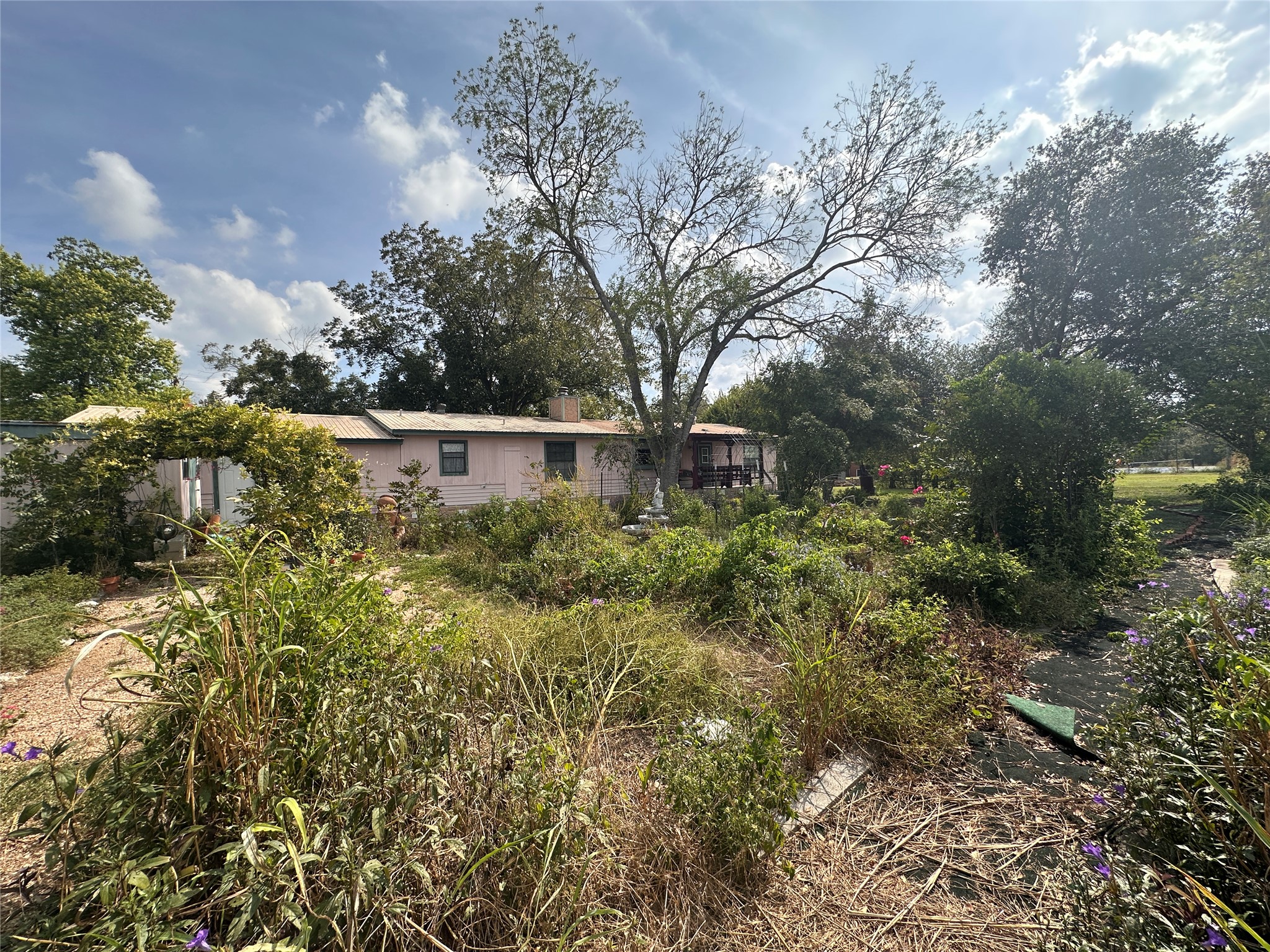 main property photo 18