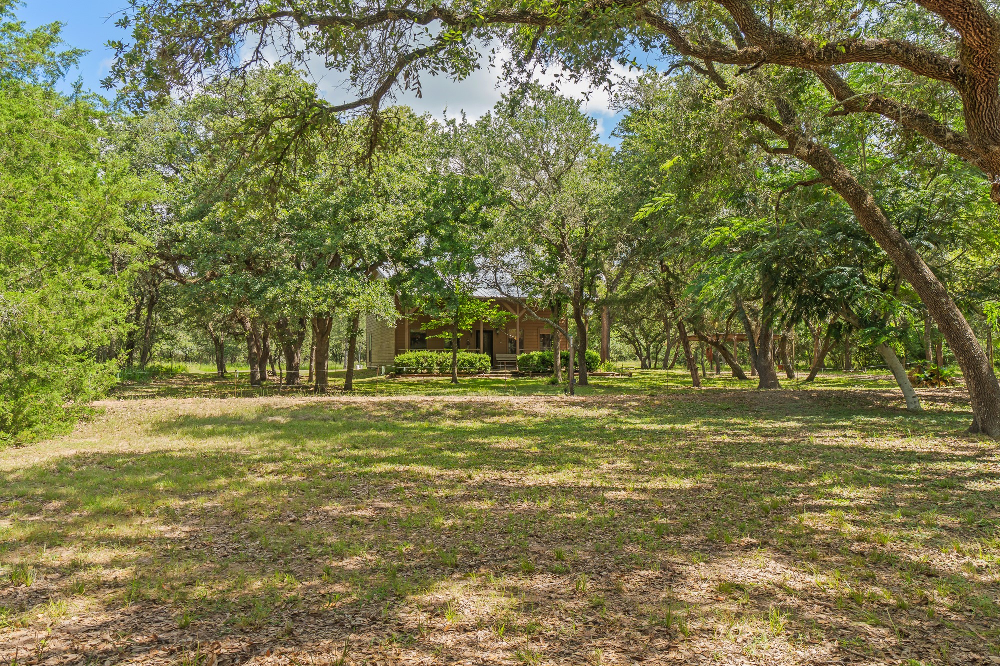main property photo 10