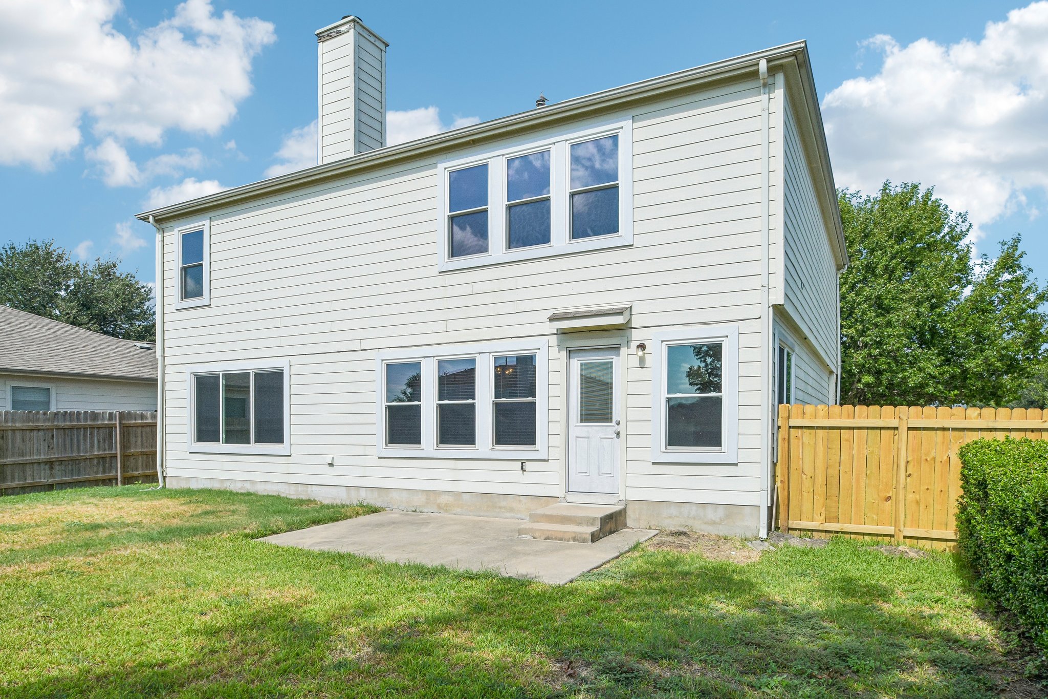 main property photo 37