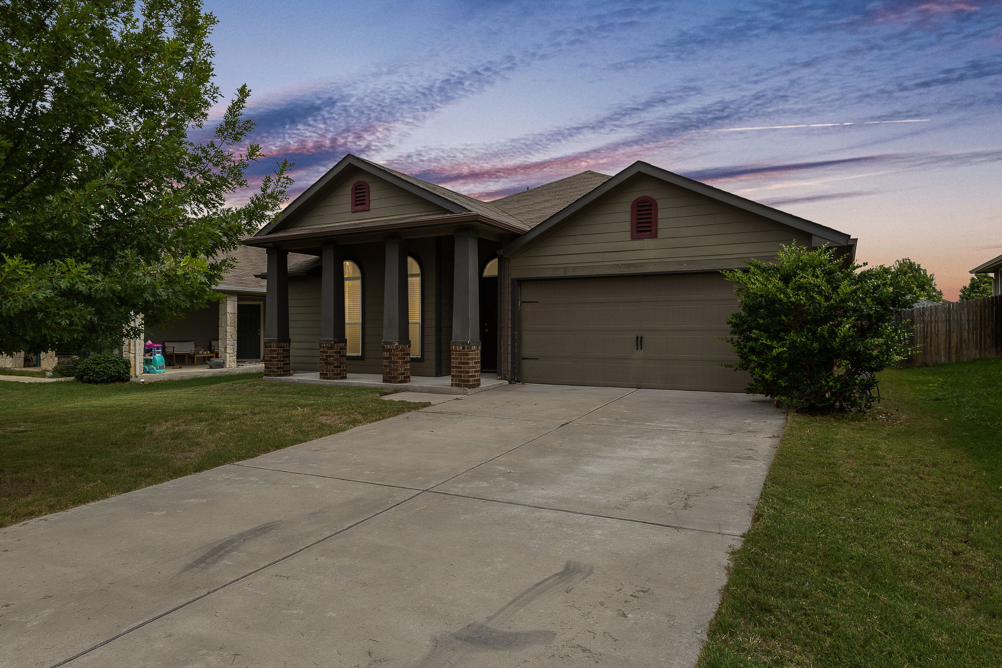 main property photo 25