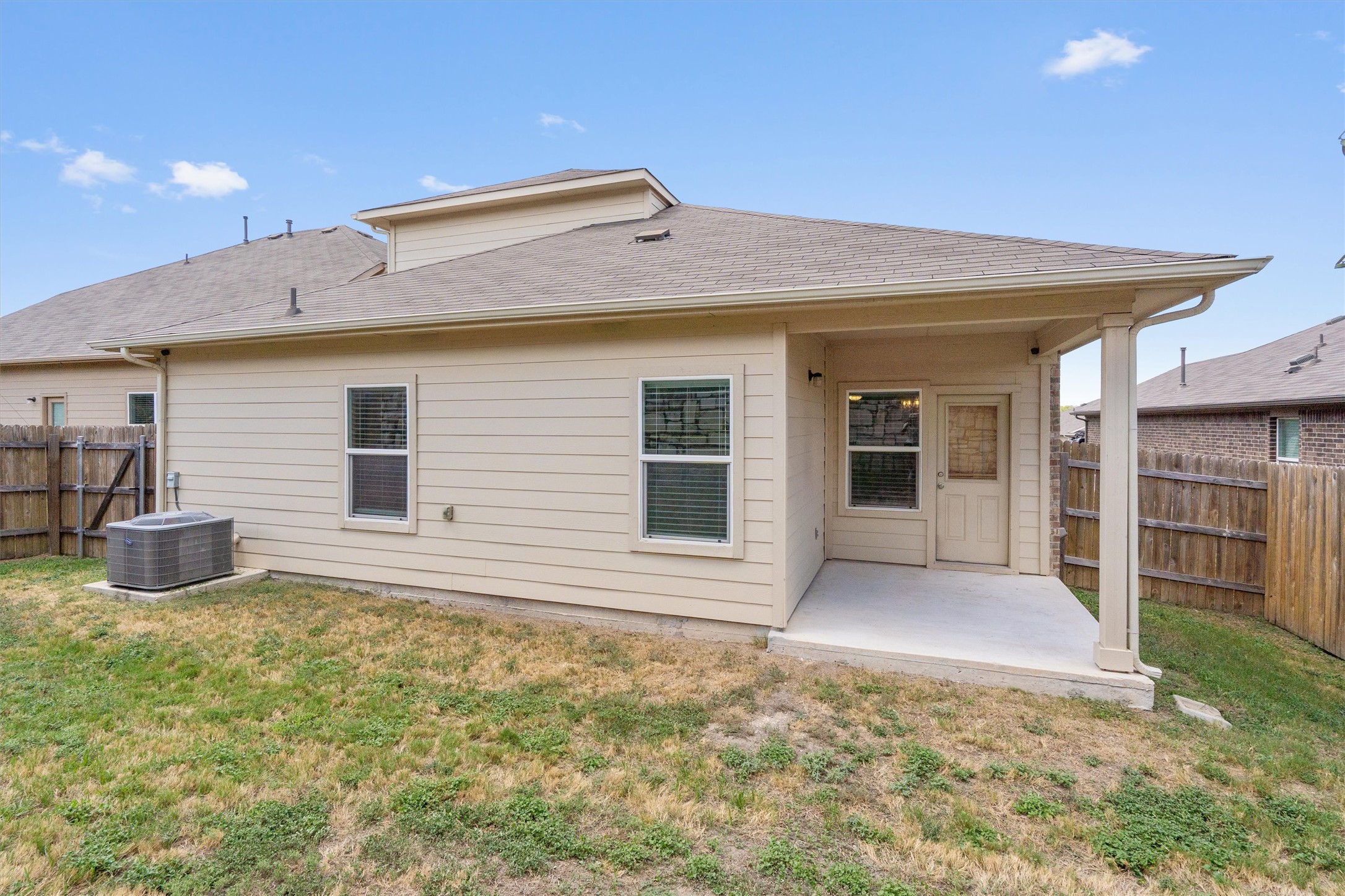 main property photo 31