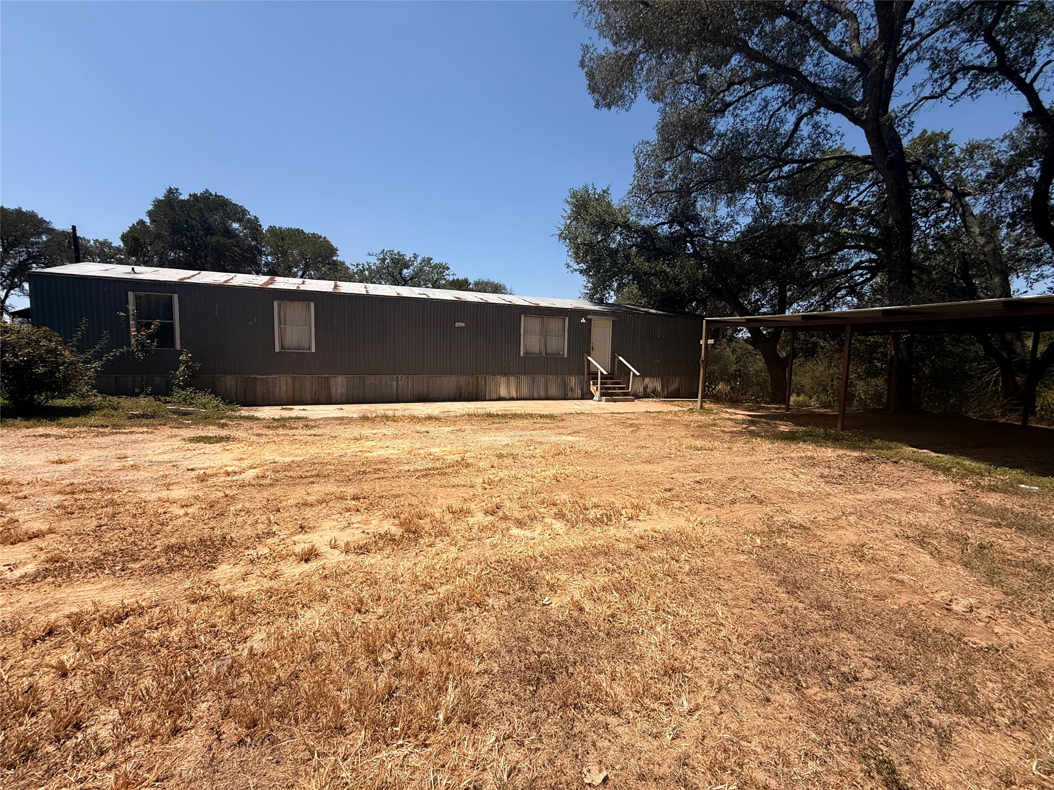 main property photo 21