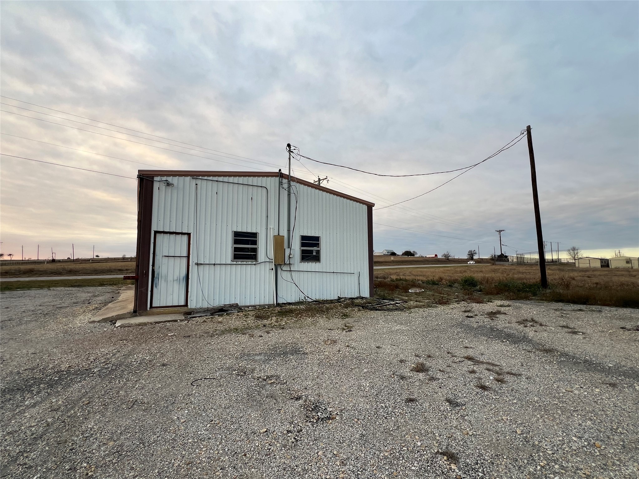 main property photo 8