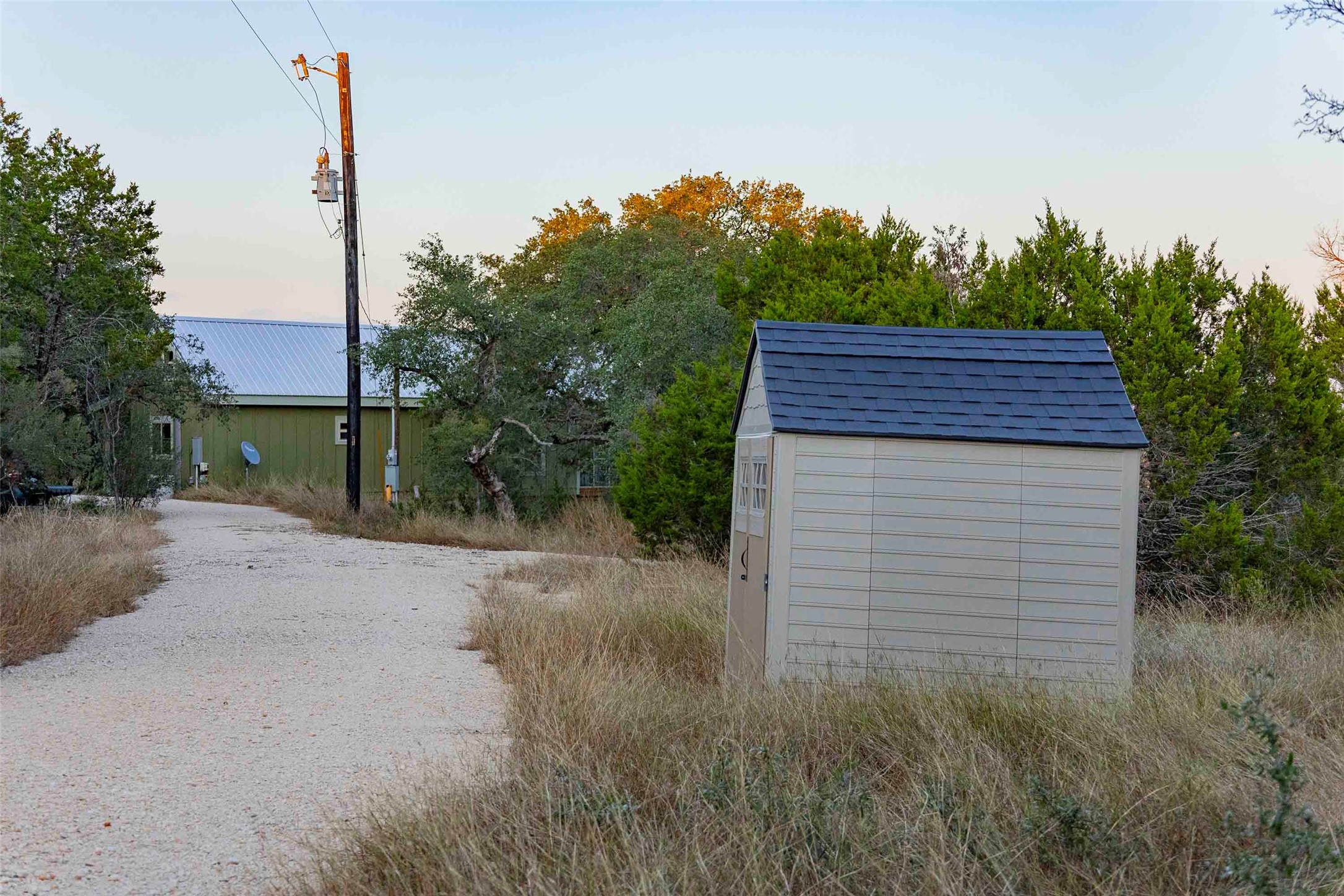 main property photo 36