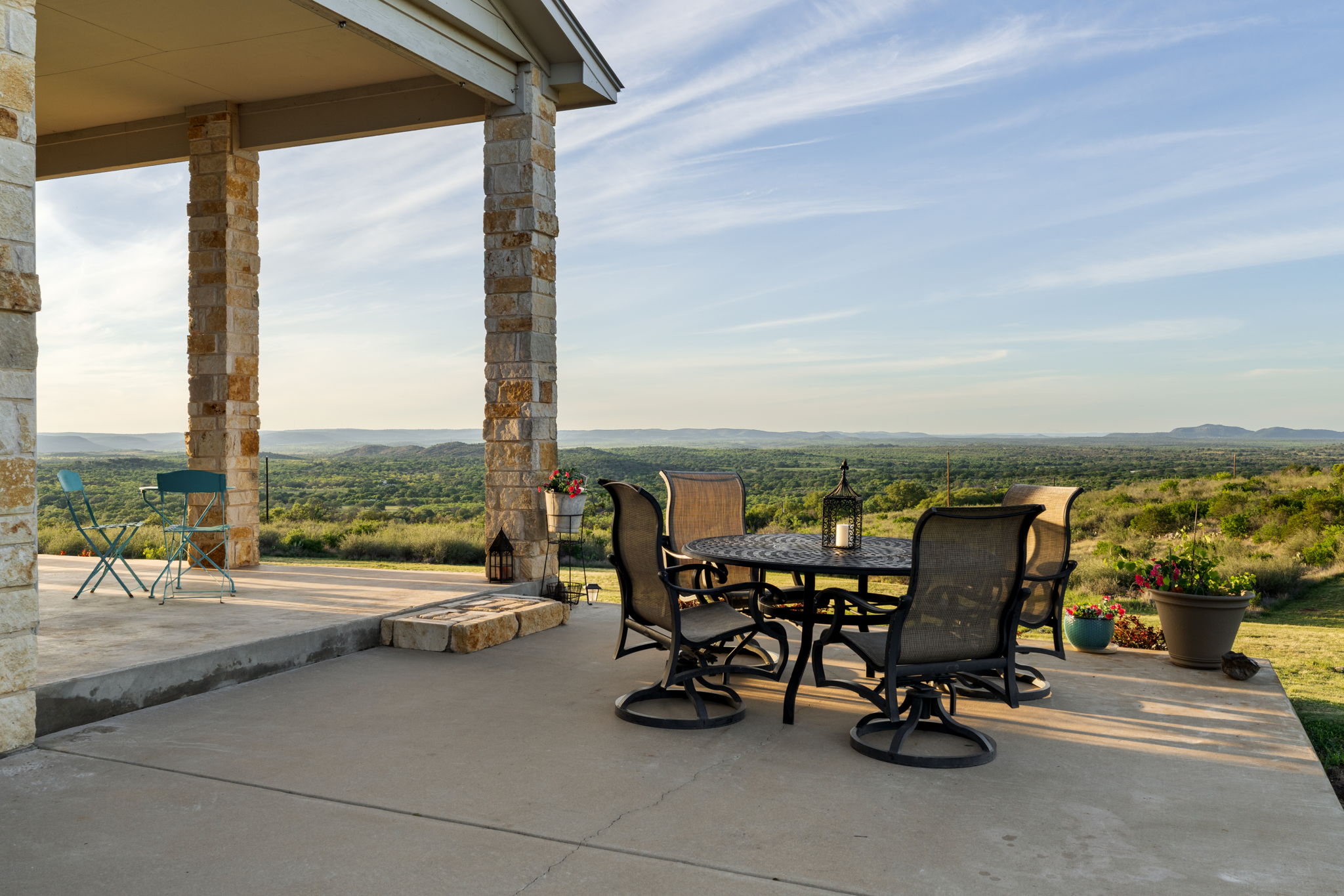 main property photo 29
