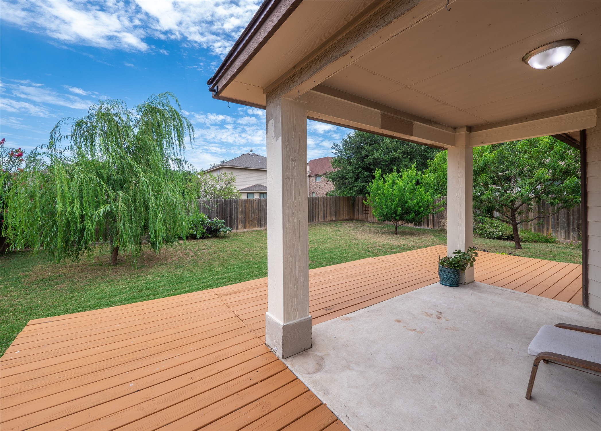 main property photo 29