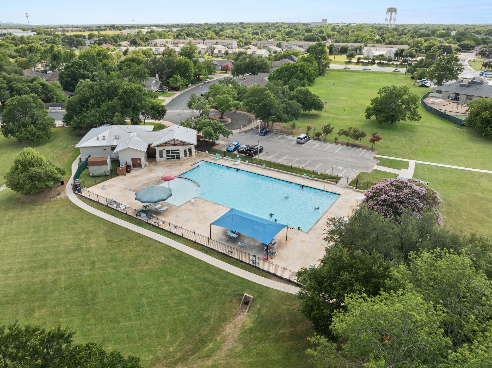 main property photo 34