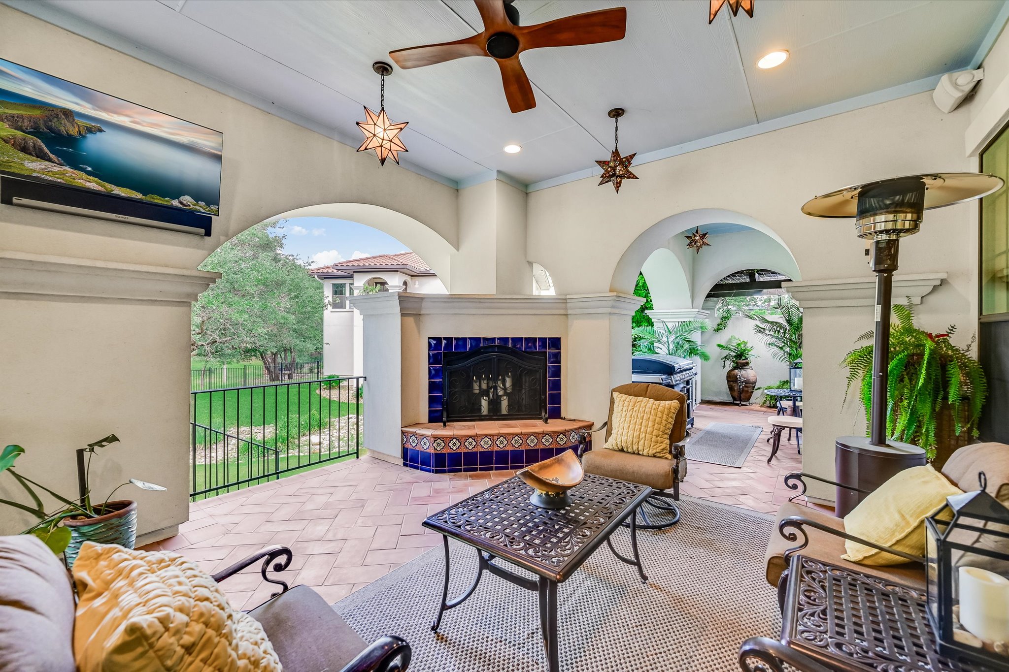 main property photo 22
