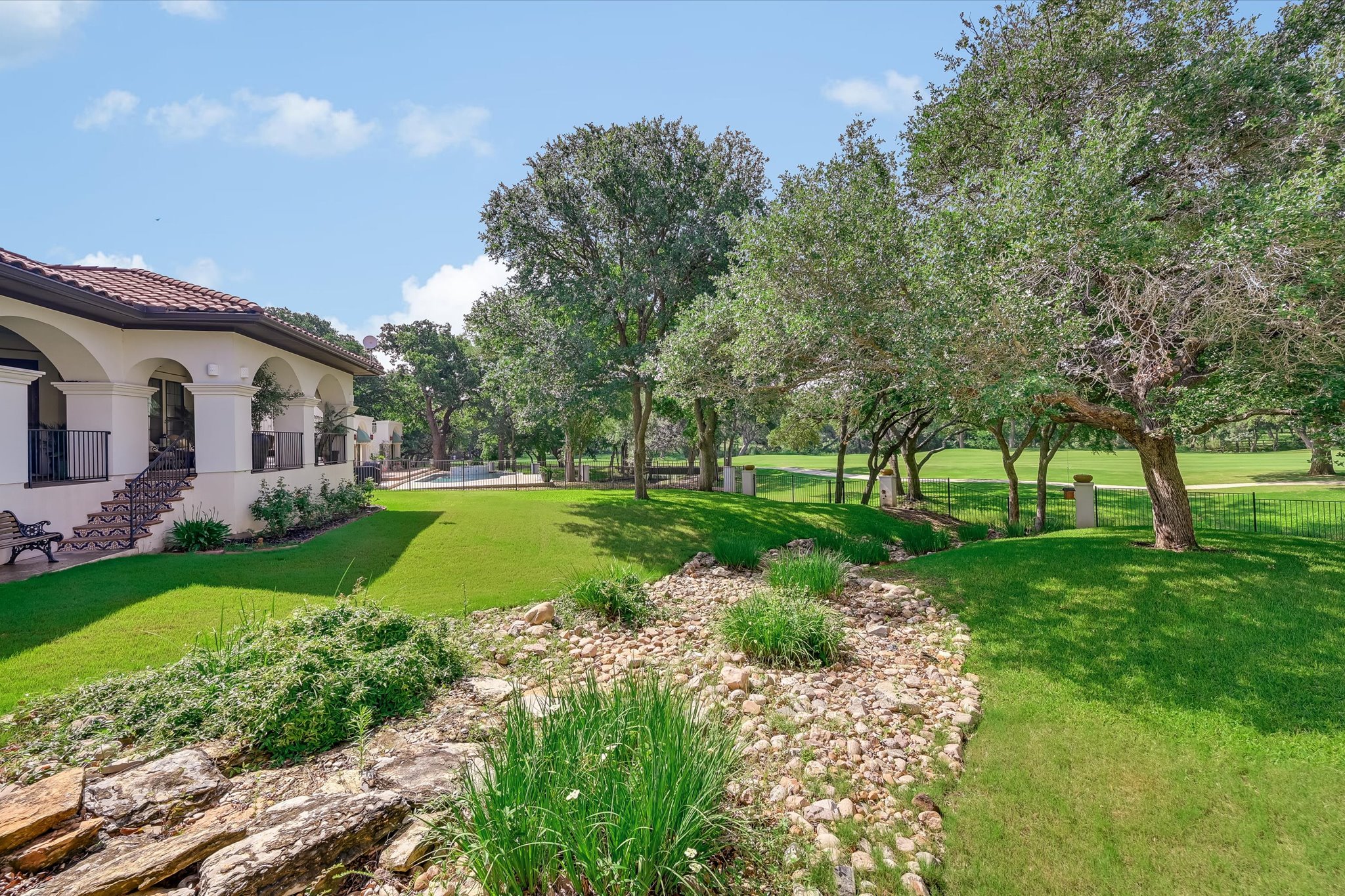 main property photo 24