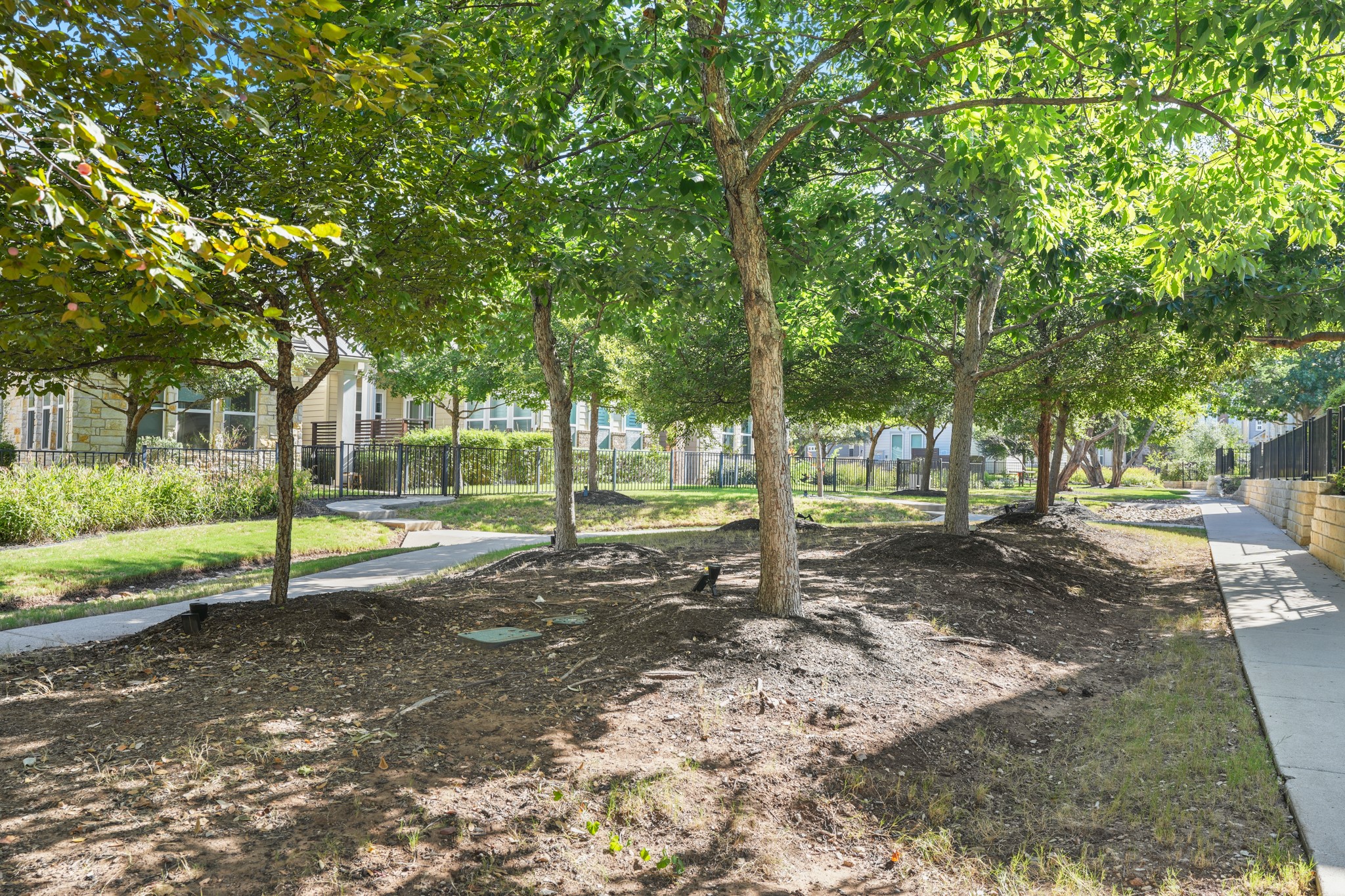 main property photo 27