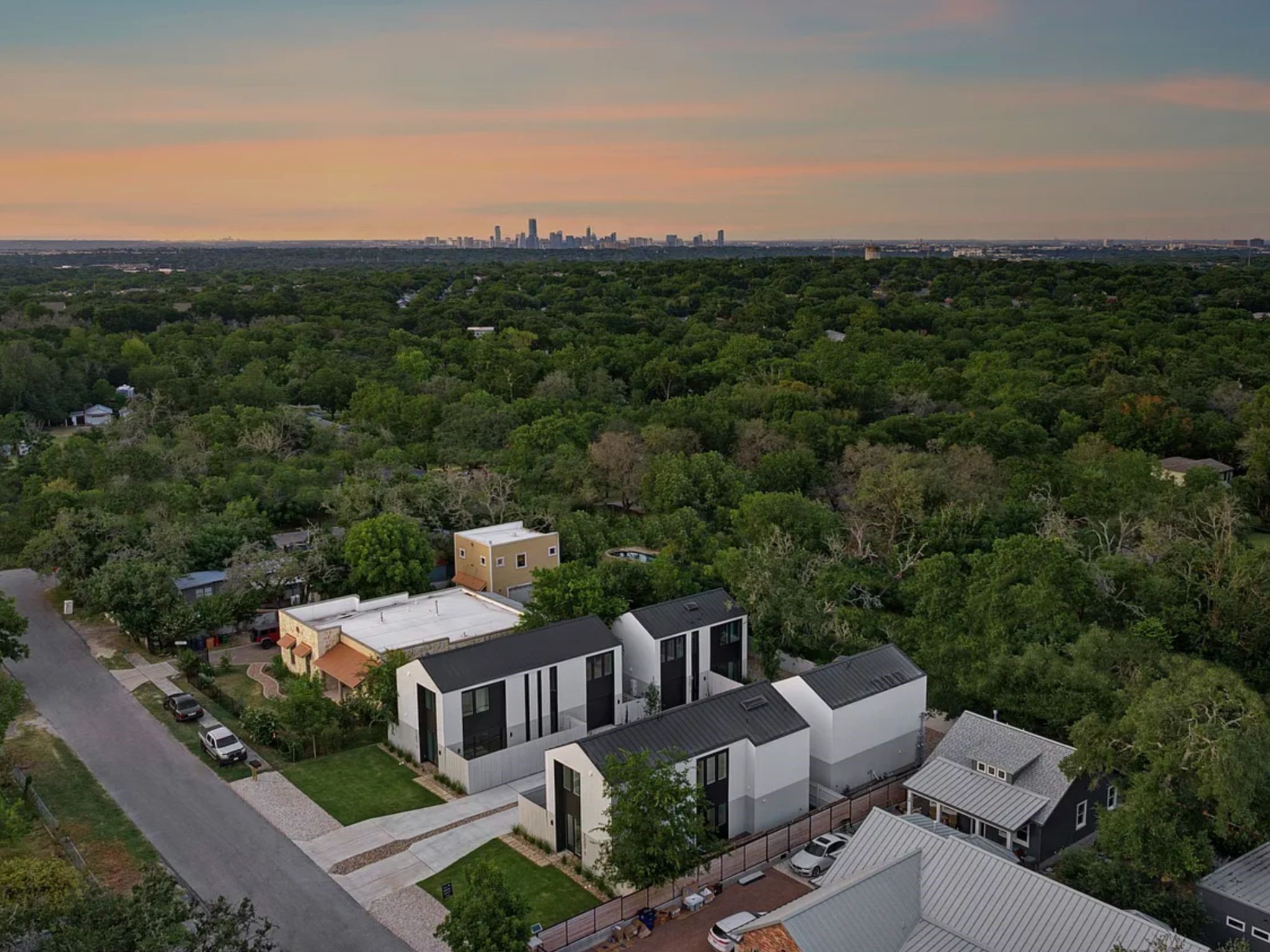 main property photo 20