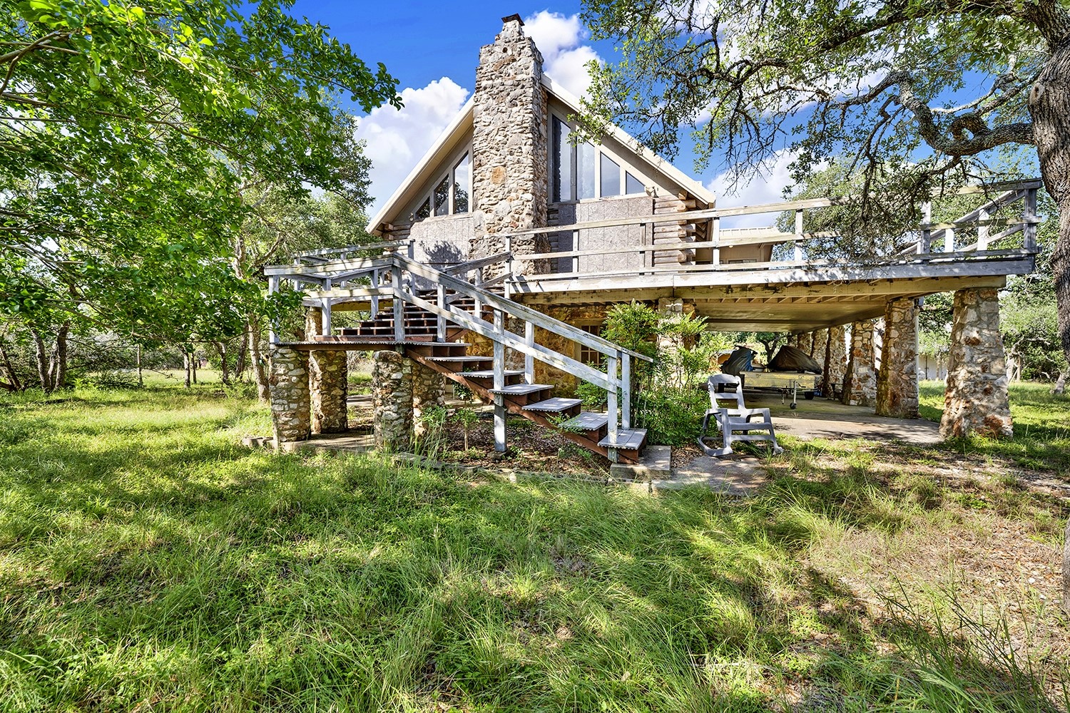 main property photo 2