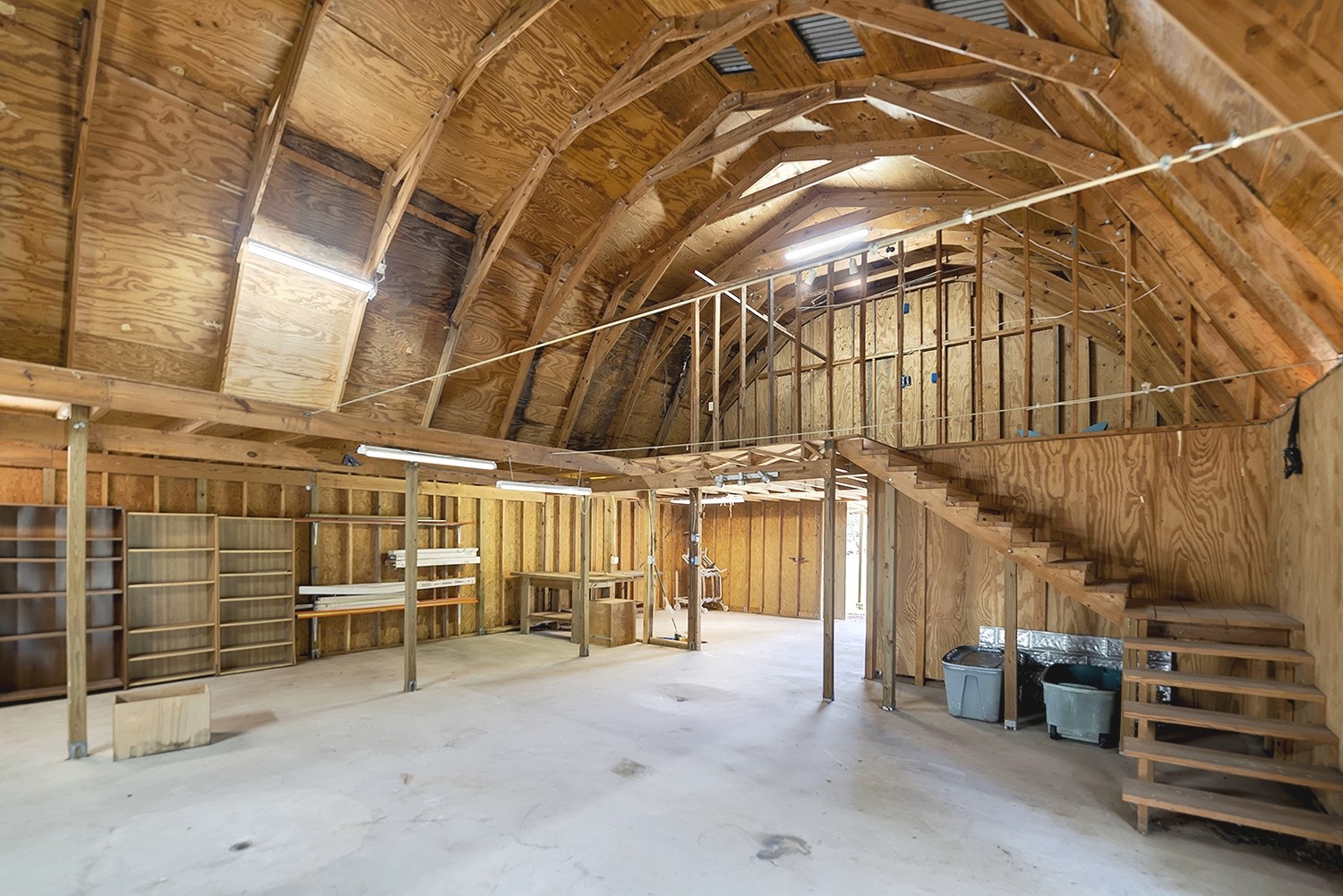 main property photo 30