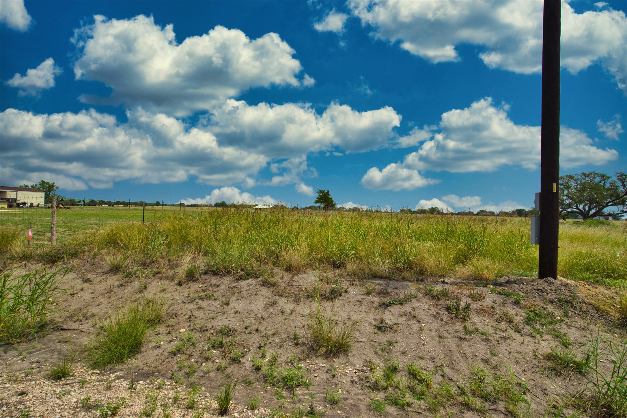 main property photo 9