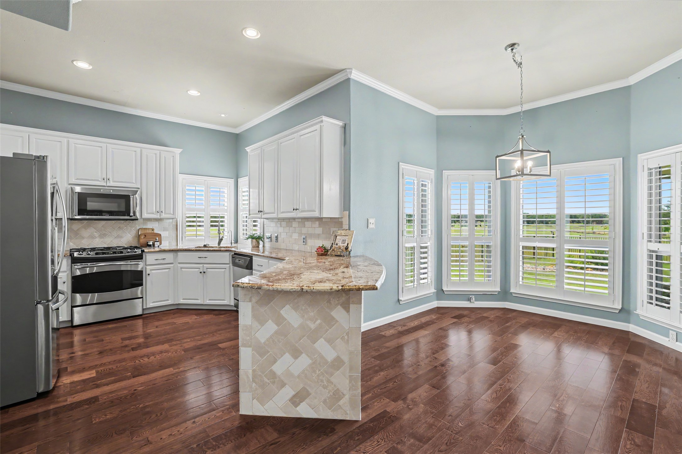 main property photo 15