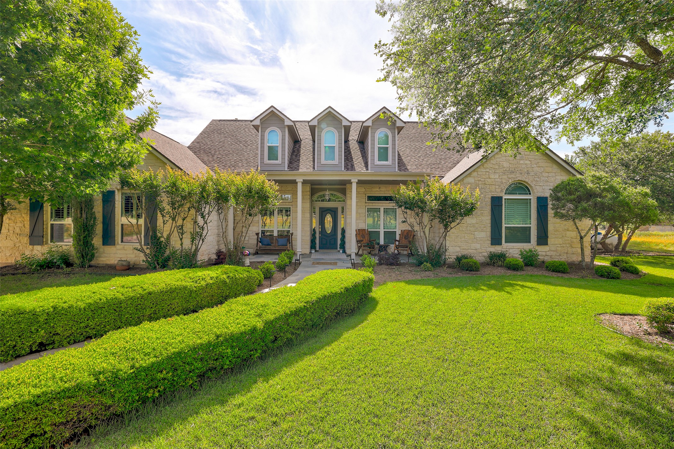 main property photo 8