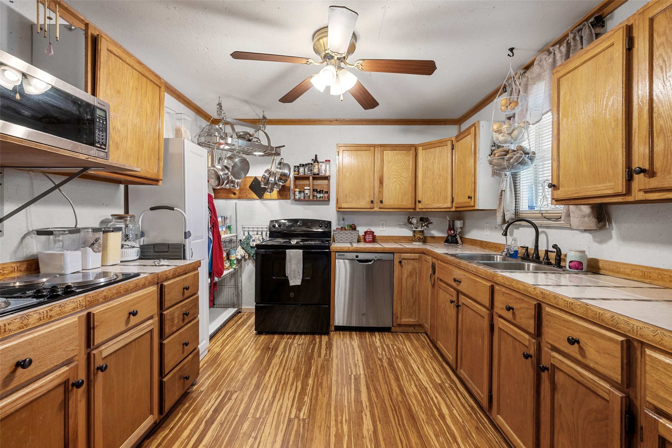 main property photo 15