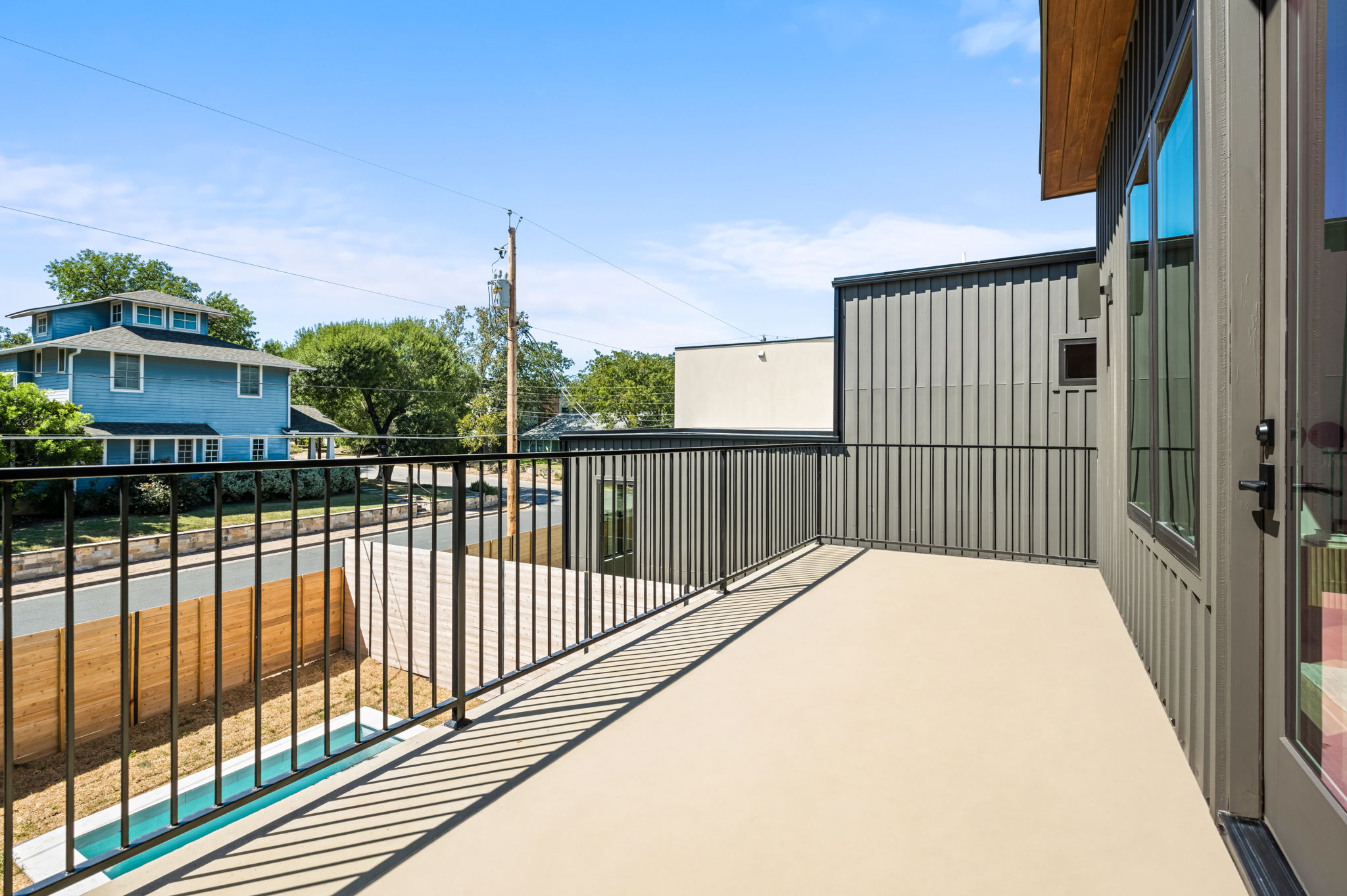 main property photo 19