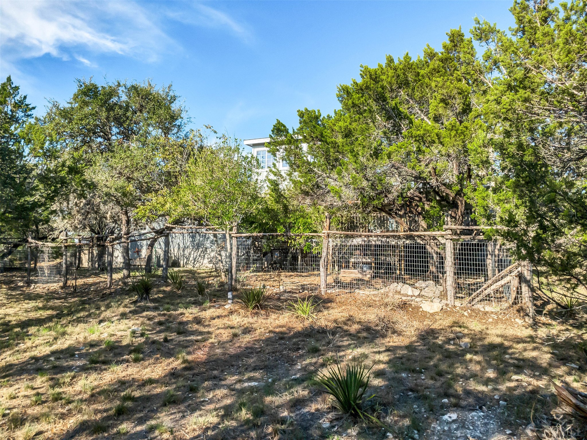 main property photo 36